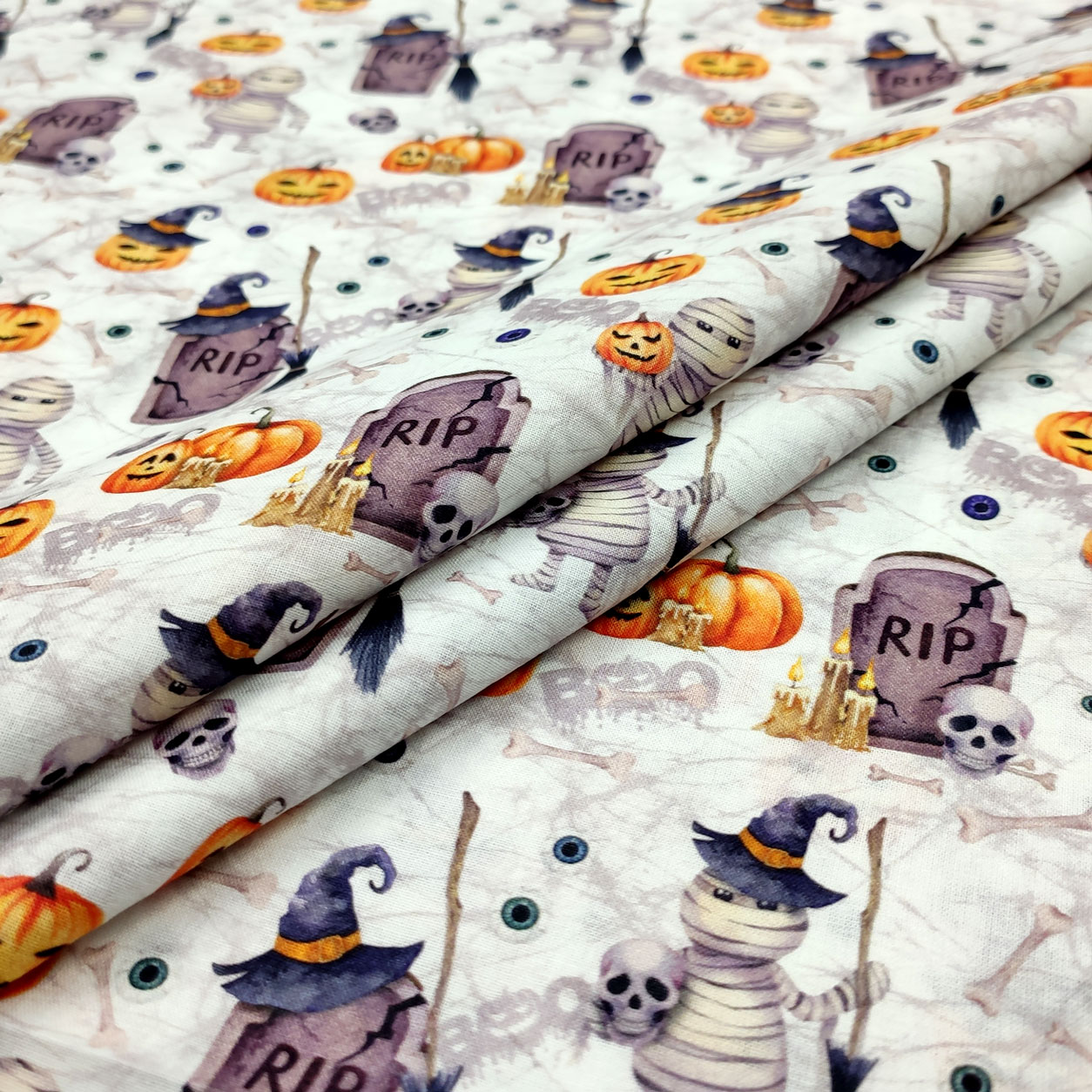 cotone-halloween-sfondo-bianco