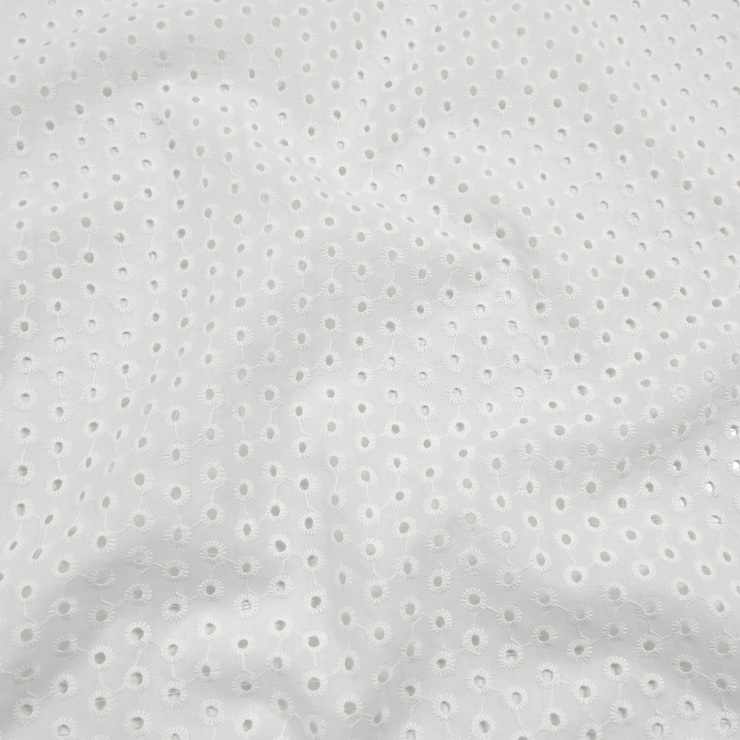 White Cotton Sangallo Mini Daisies