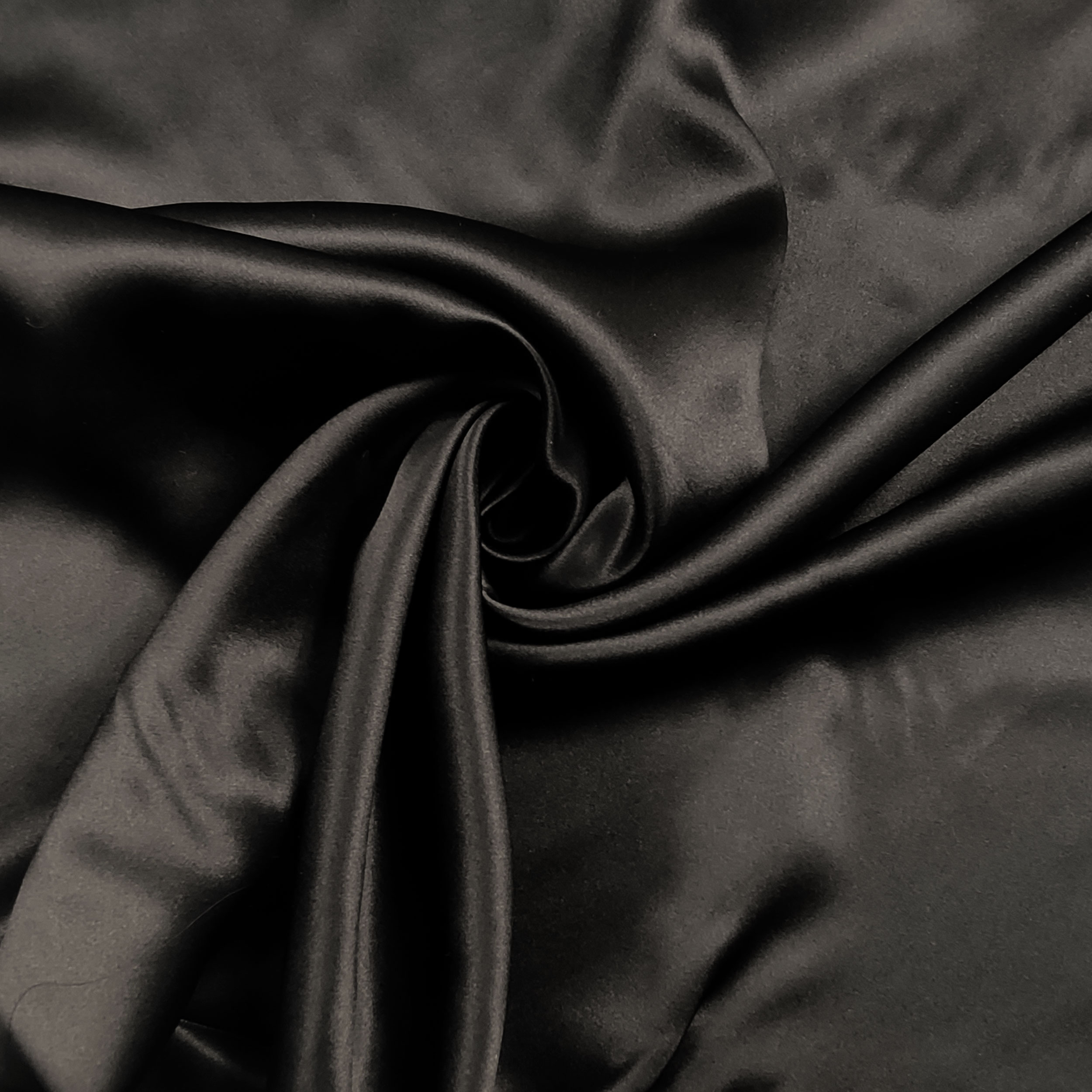 Tissu de satin de soie pure noir