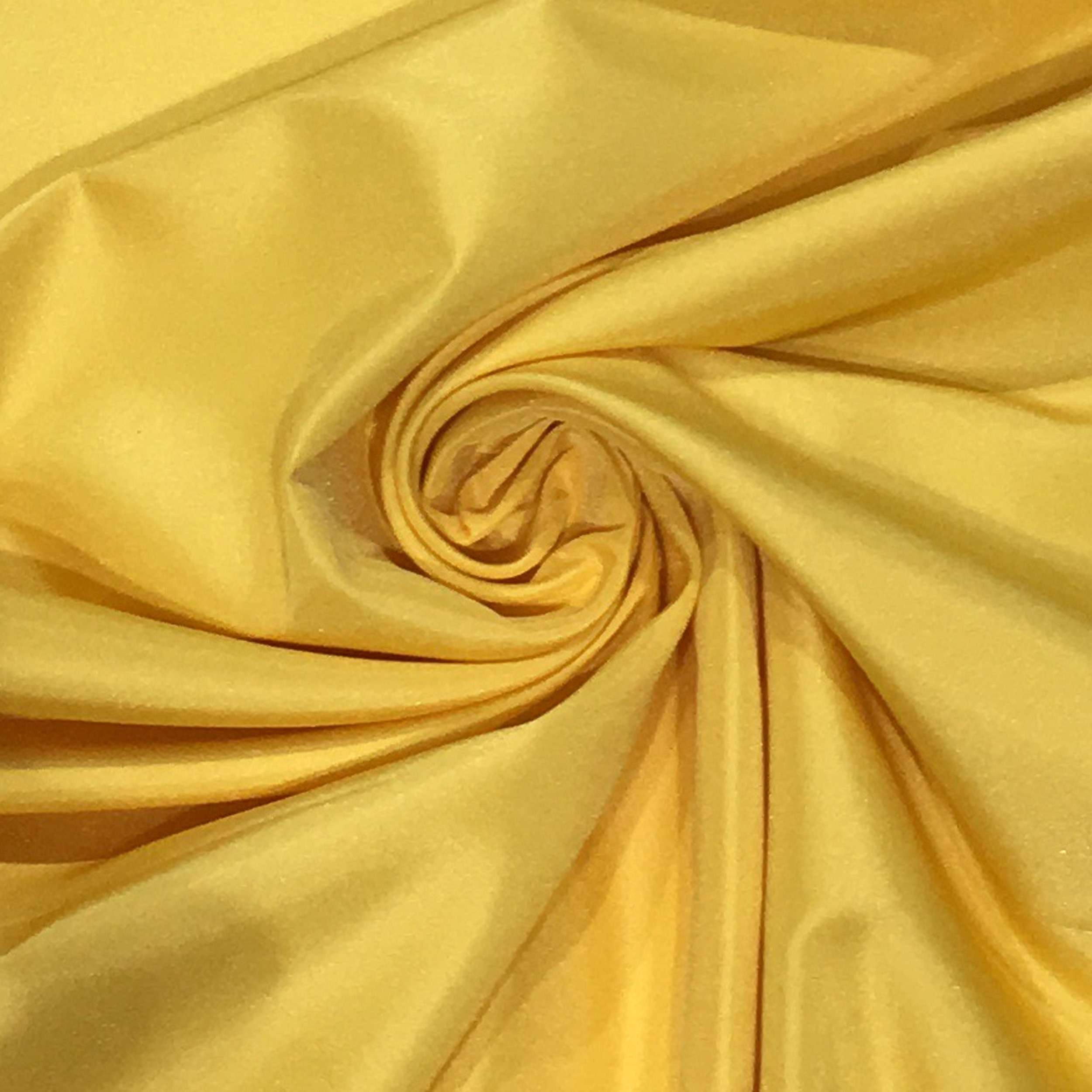 Découpe en taffetas lisse jaune 100x150 cm Image