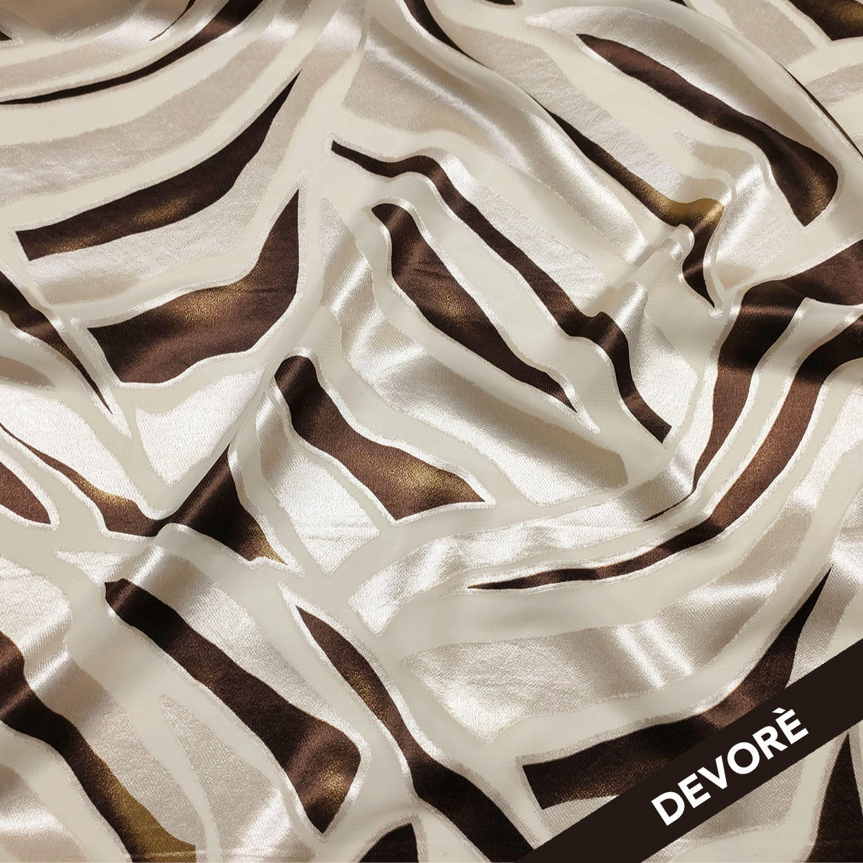 Devorè High Fashion Beige and Brown