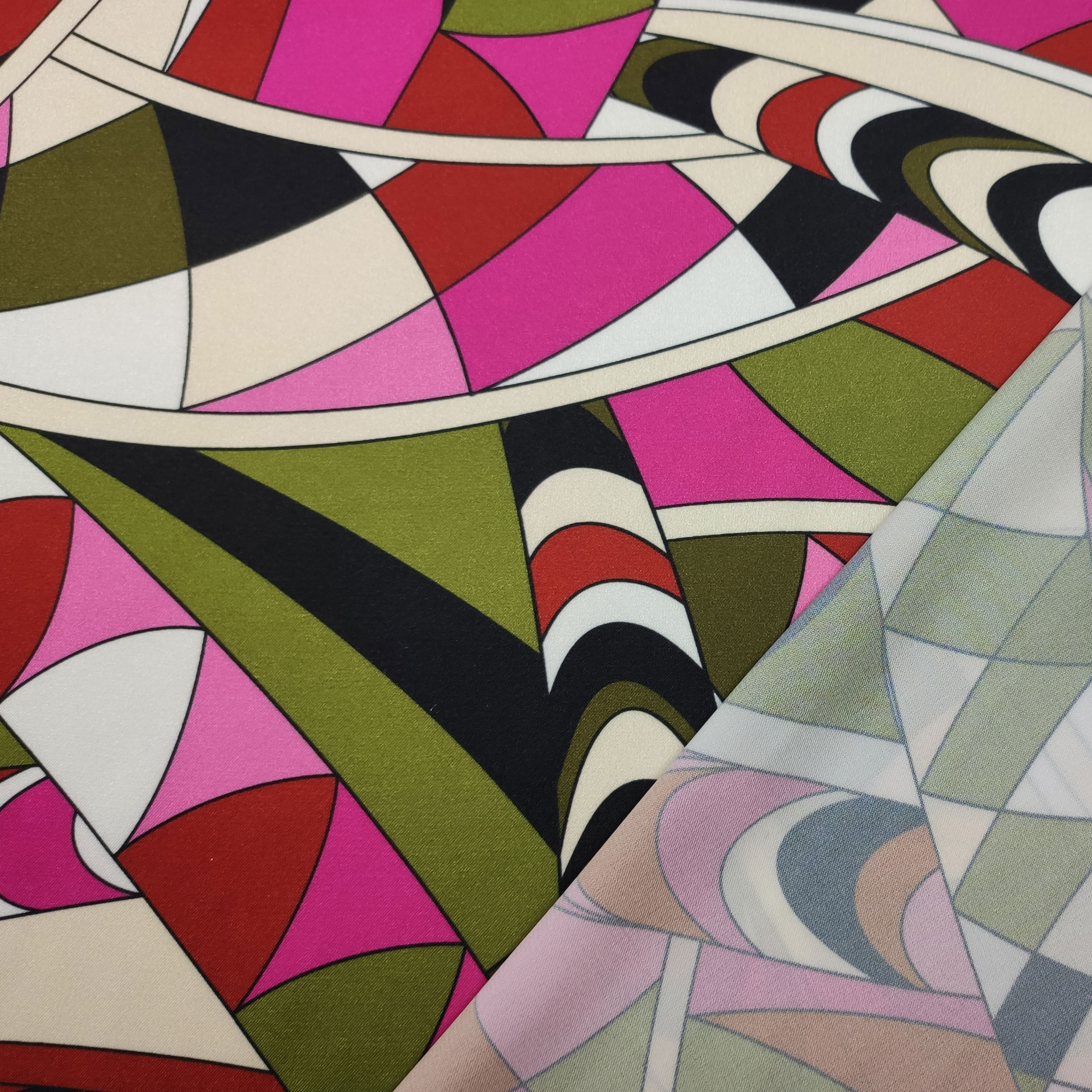 Conjunto Satén Elástico Moda Fantasía Abstracta Fuxia