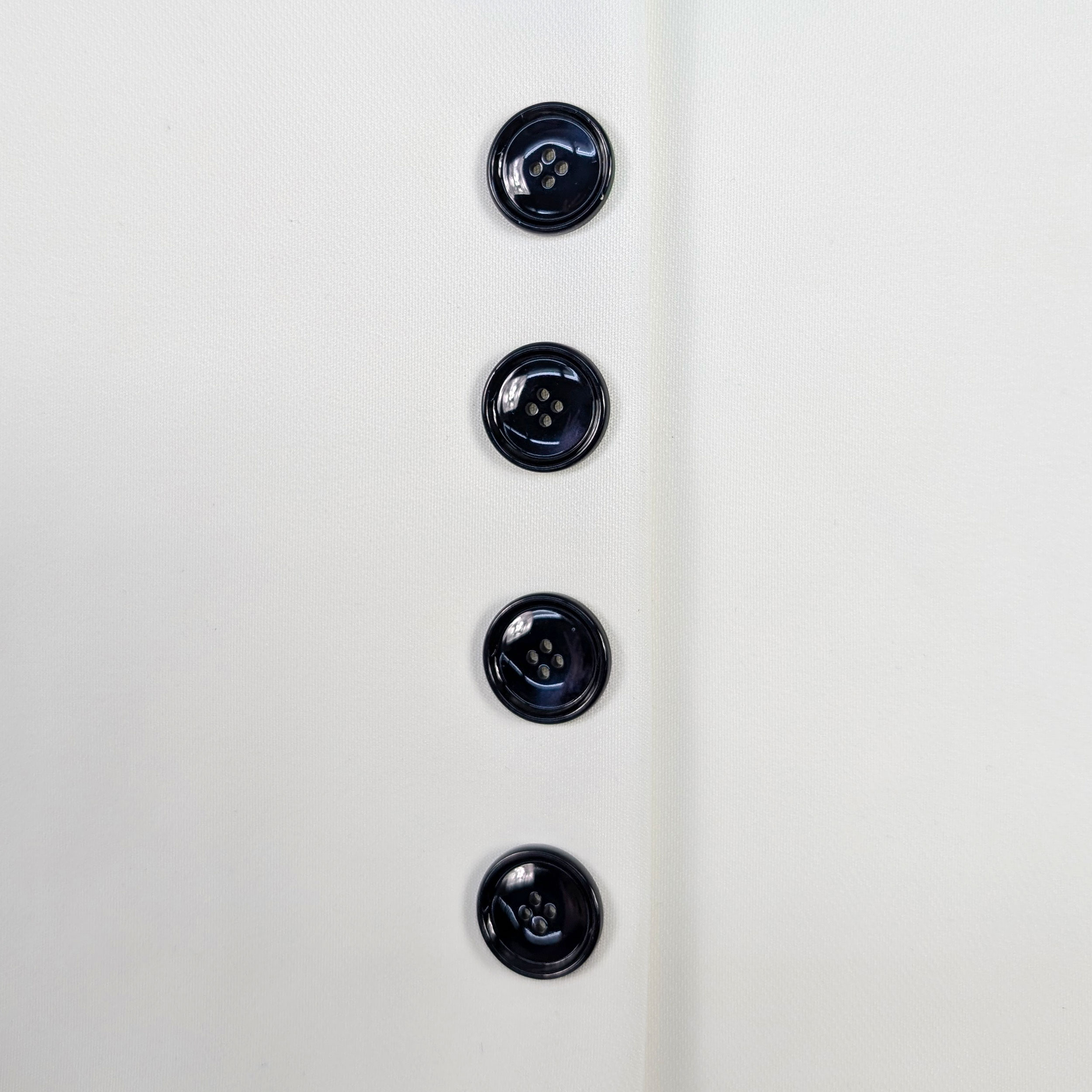 Polished Finish Button Blue 4 Holes Image