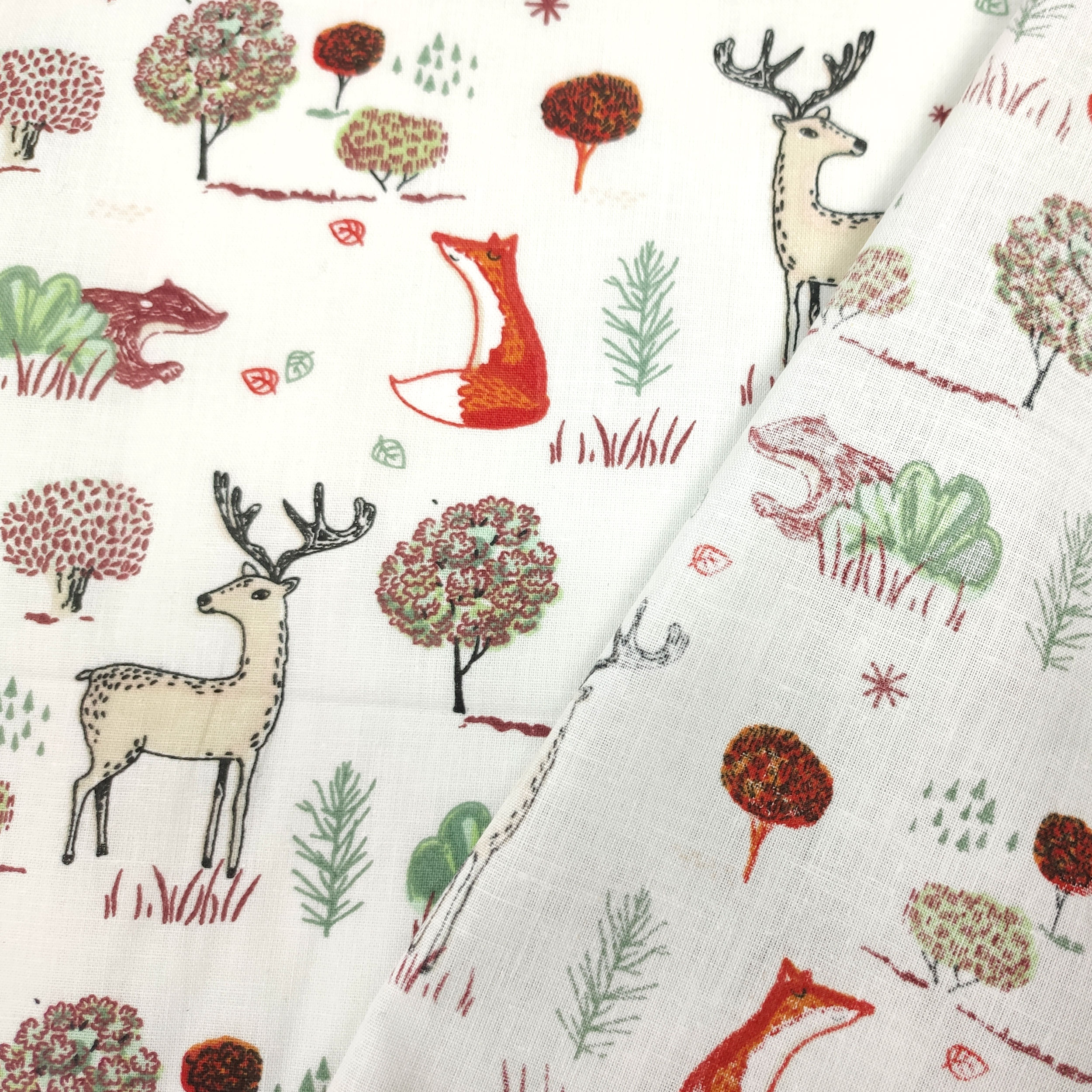 Tissu de coton cerfs et renards
