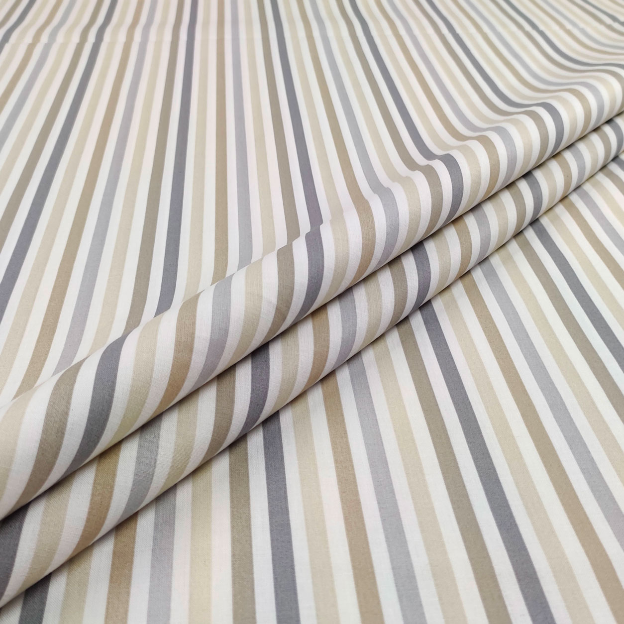 Tissu de coton rayé beige Image
