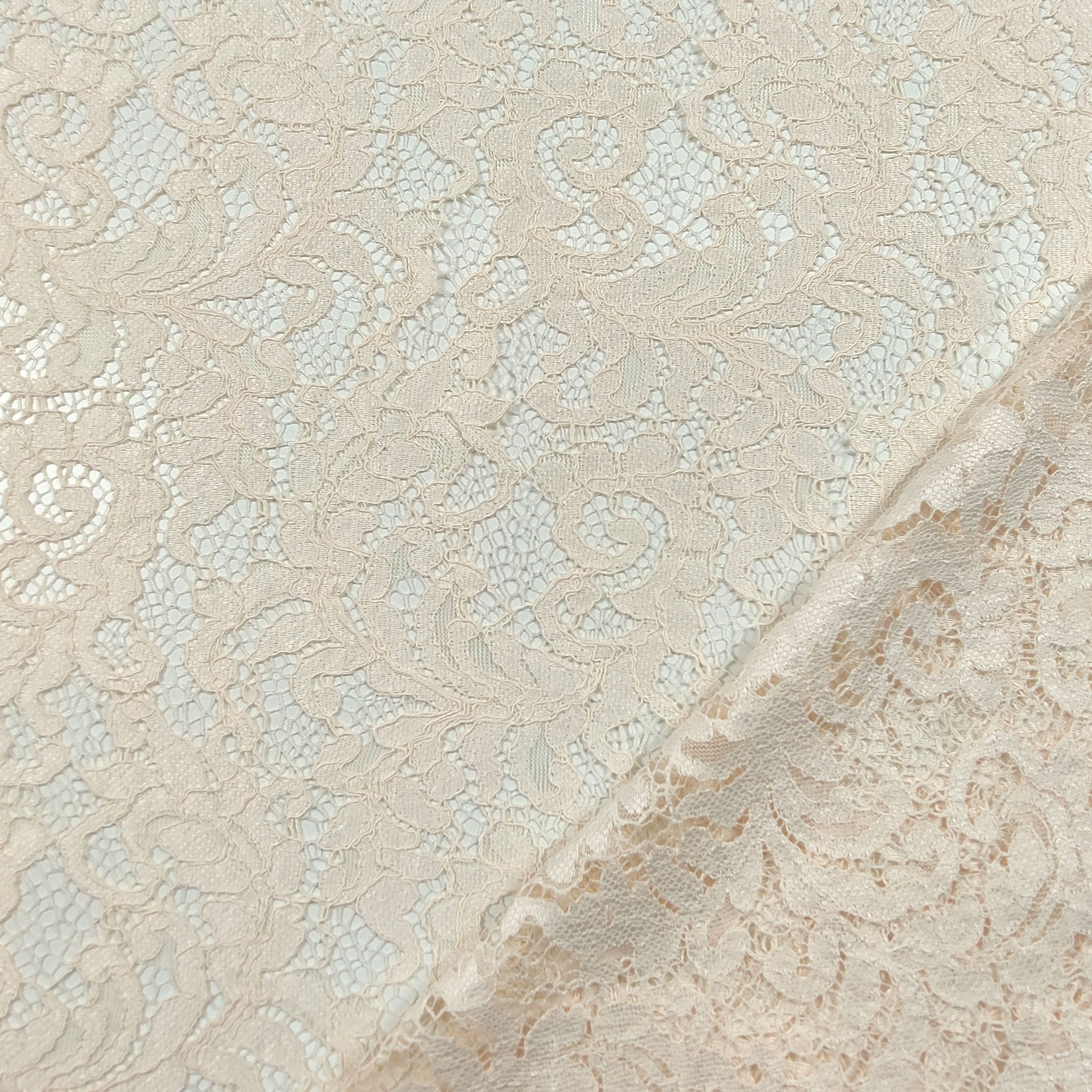Micky Lace Image
