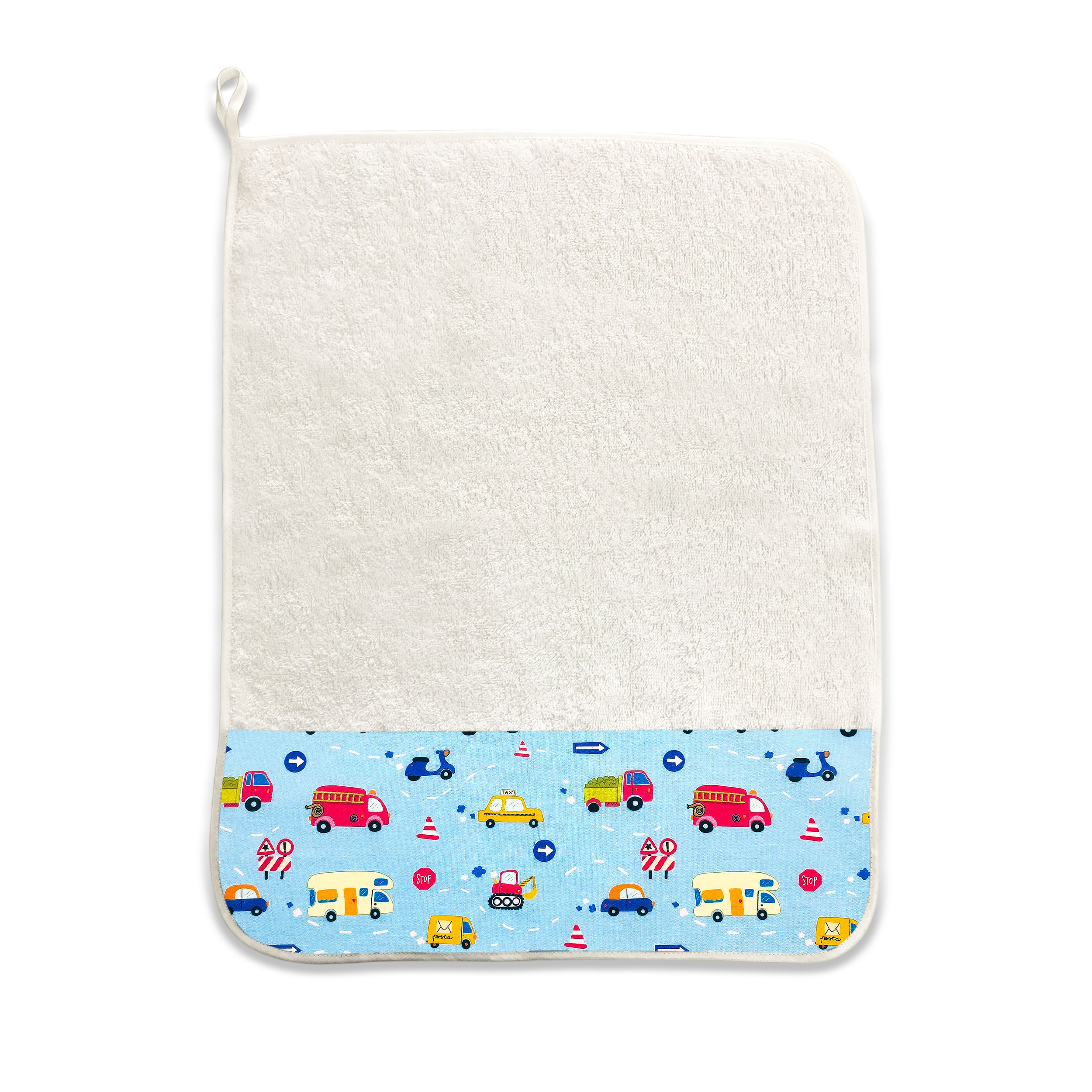 Serviette de bain pour voiture-jouet à fond bleu - Panini Fabrics
