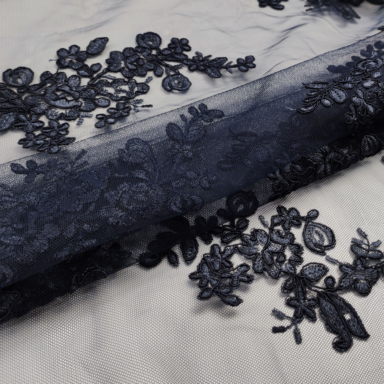 pizzo-doppio-bordo-ricamato-blu-scuro