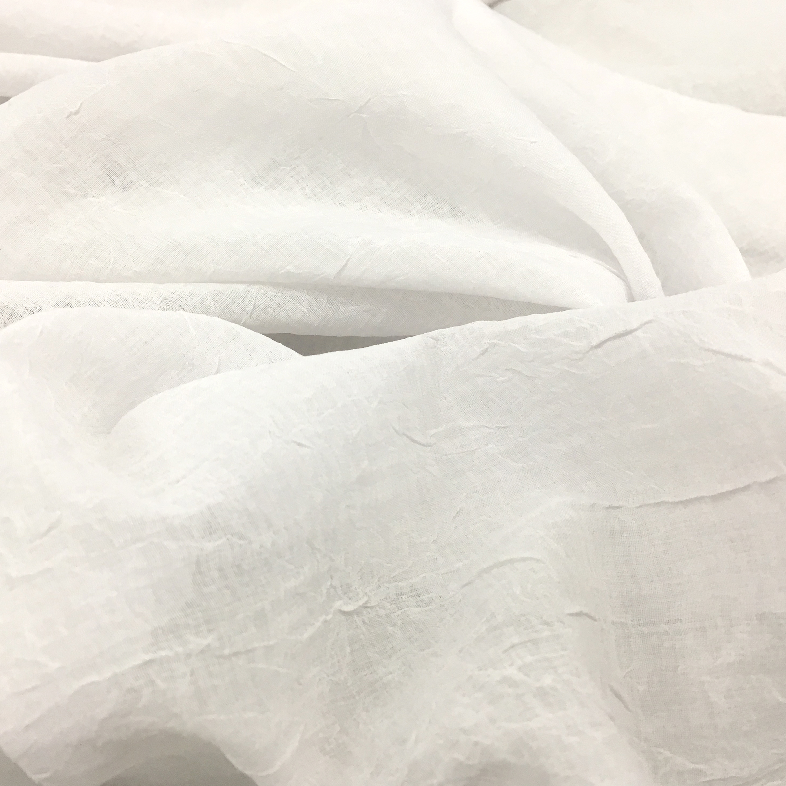 Tissu de rideau en gaze froissée - blanc