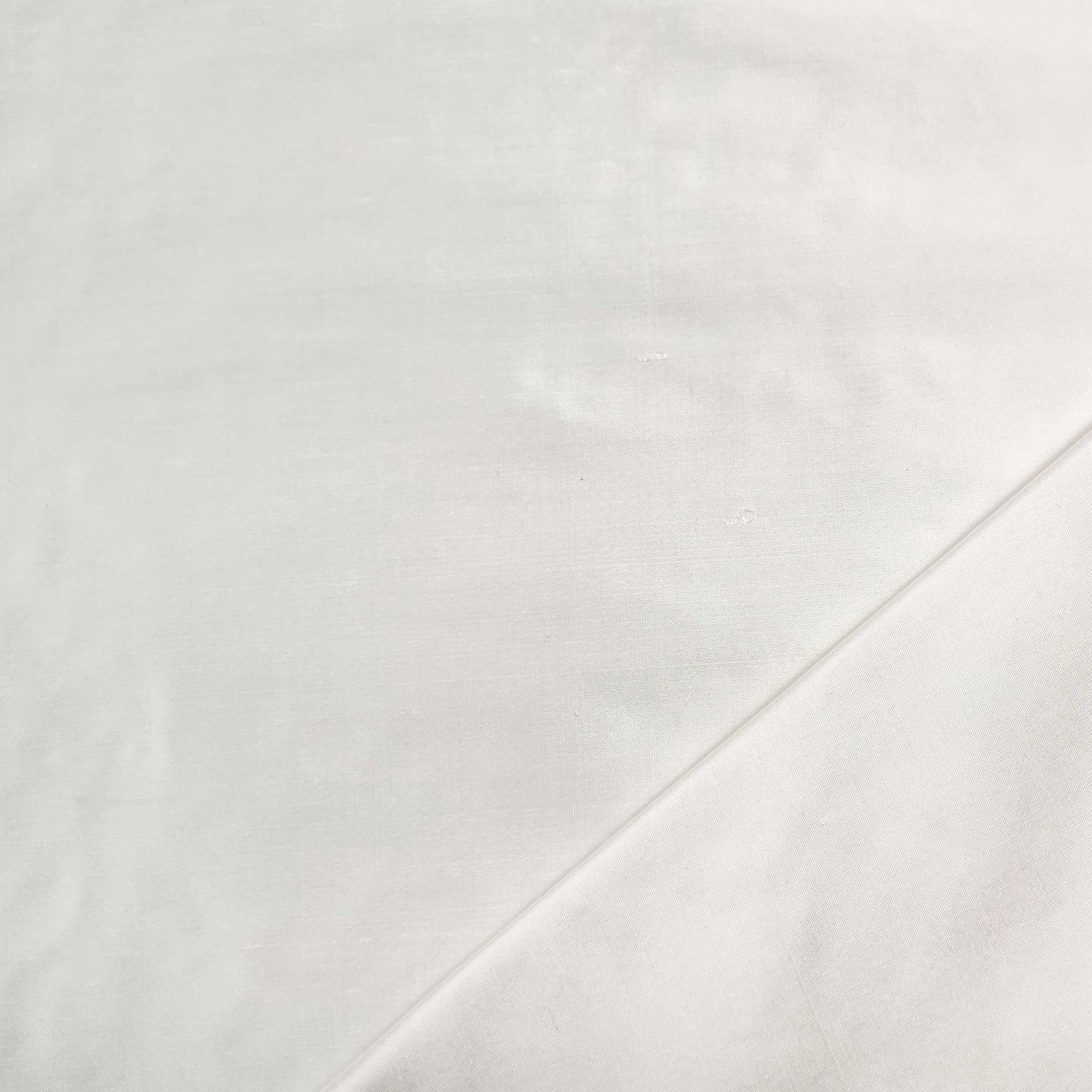 Shantung de soie blanche