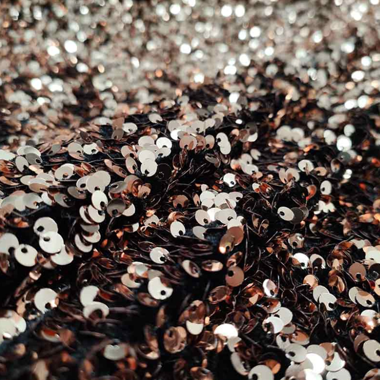 vellutina-con-paillettes-bronzo