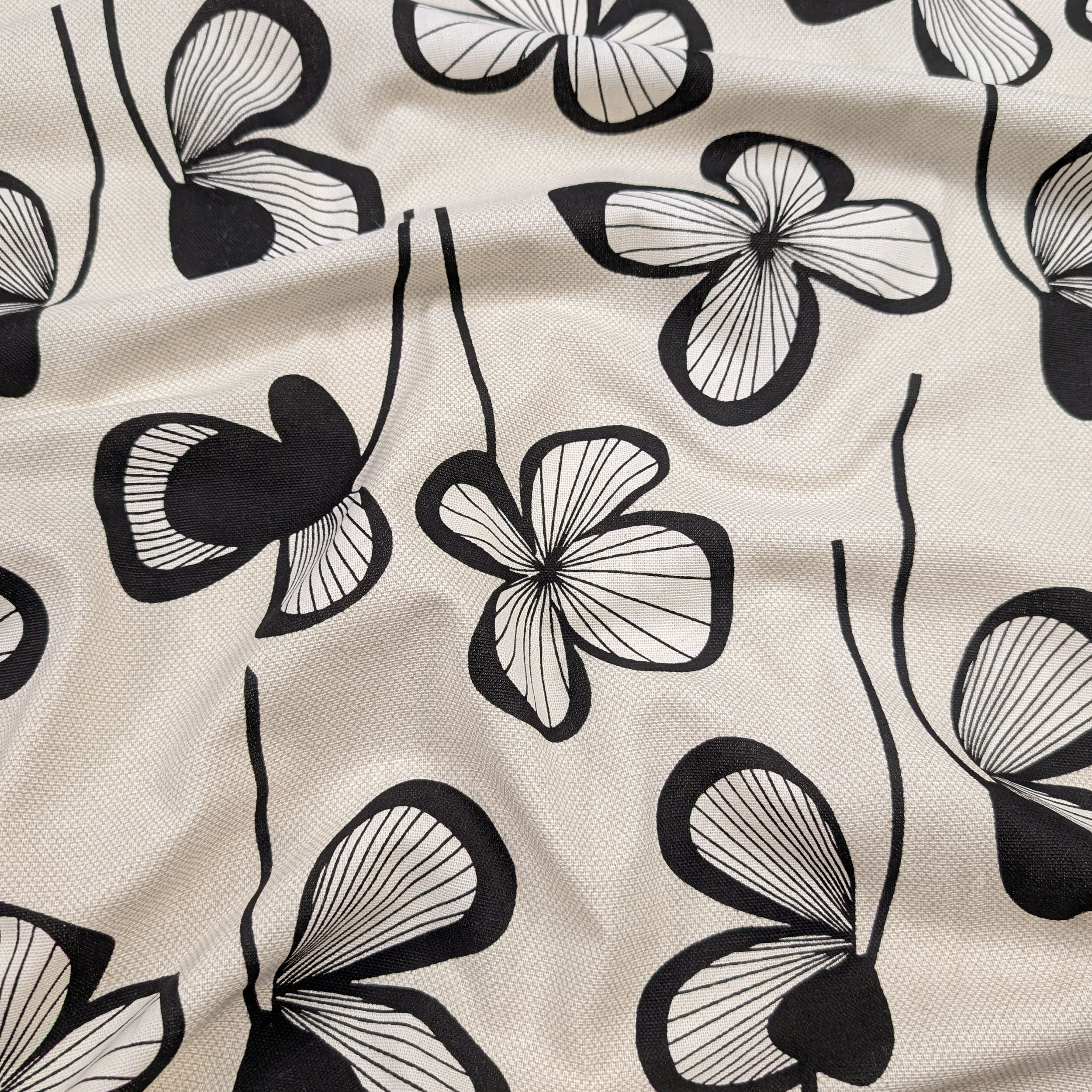 Tessuto A Fiori Per Abbigliamento Di Alta Qualità | New Tess - Foto 5