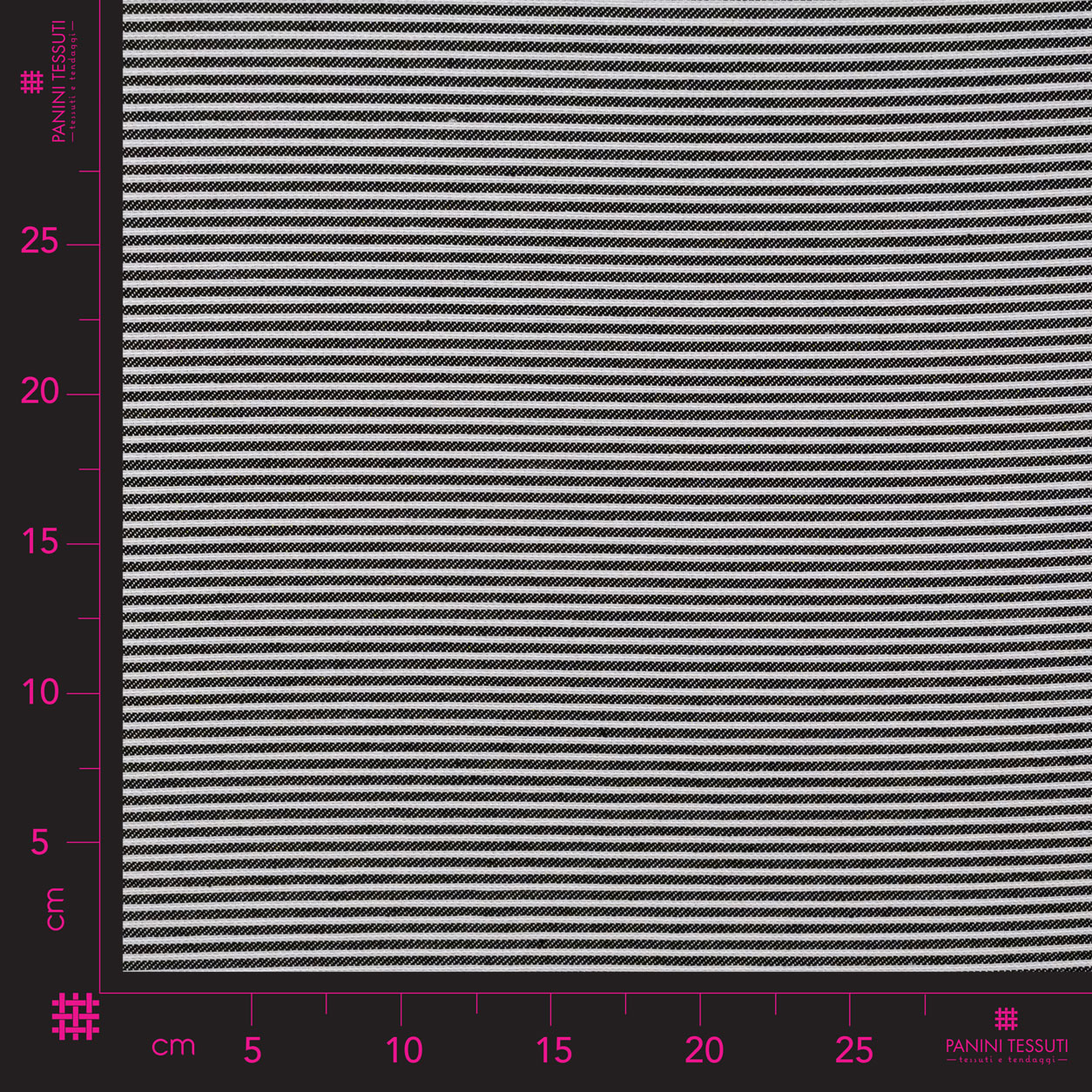 Schwarzer und weißer Jacquard-Stoff mit dünnen Streifen für die Einrichtung