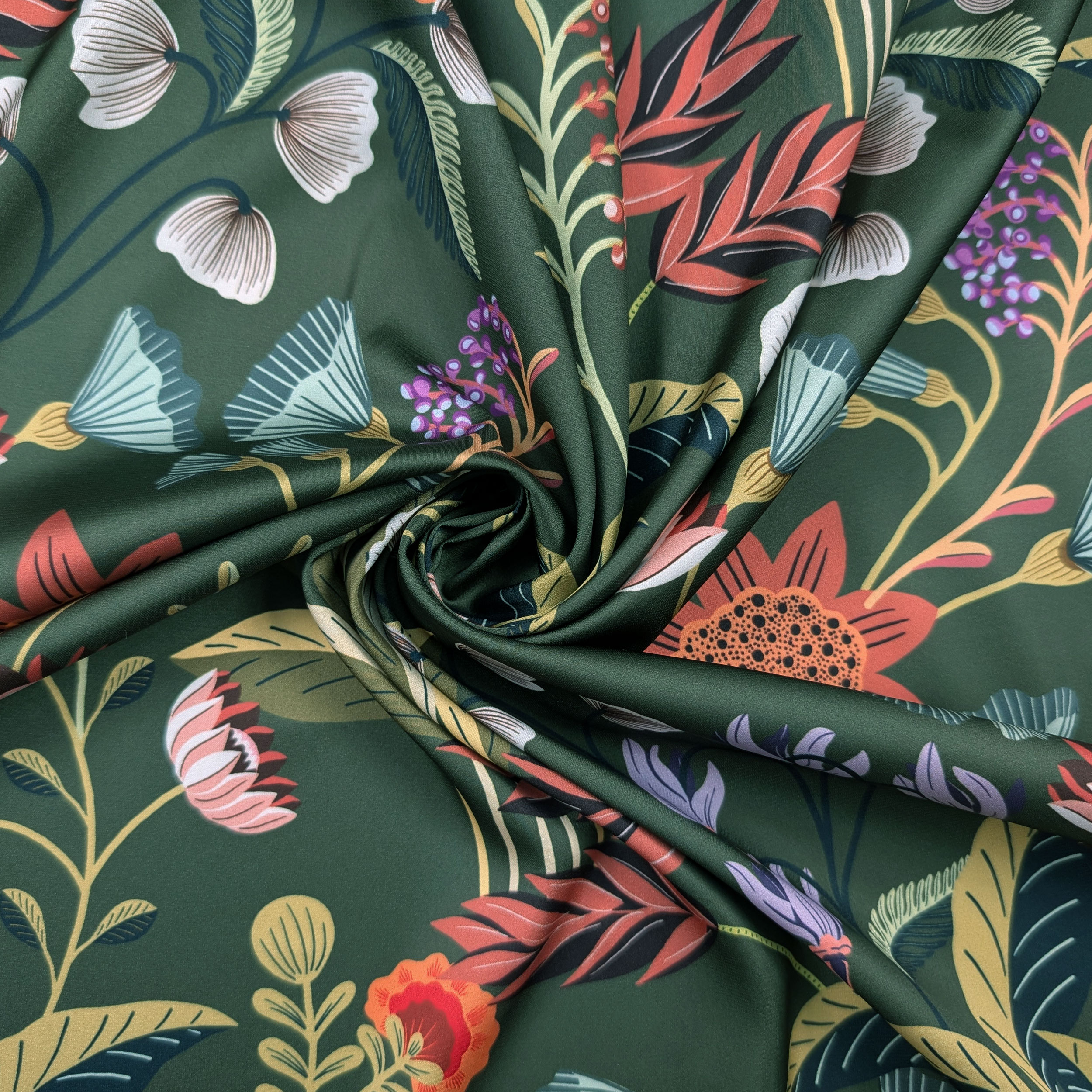 High Fashion Floral Shave with Geometric Border Image