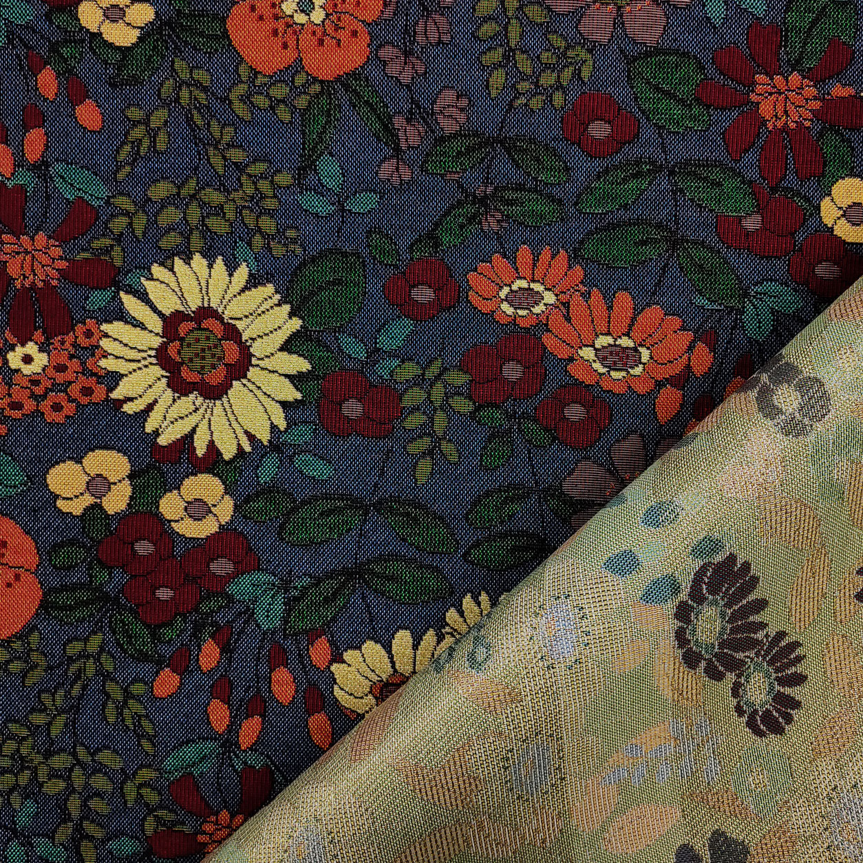 stoffa-gobelin-fantasia-a-fiori-con-inserti-in-lurex_(1)
