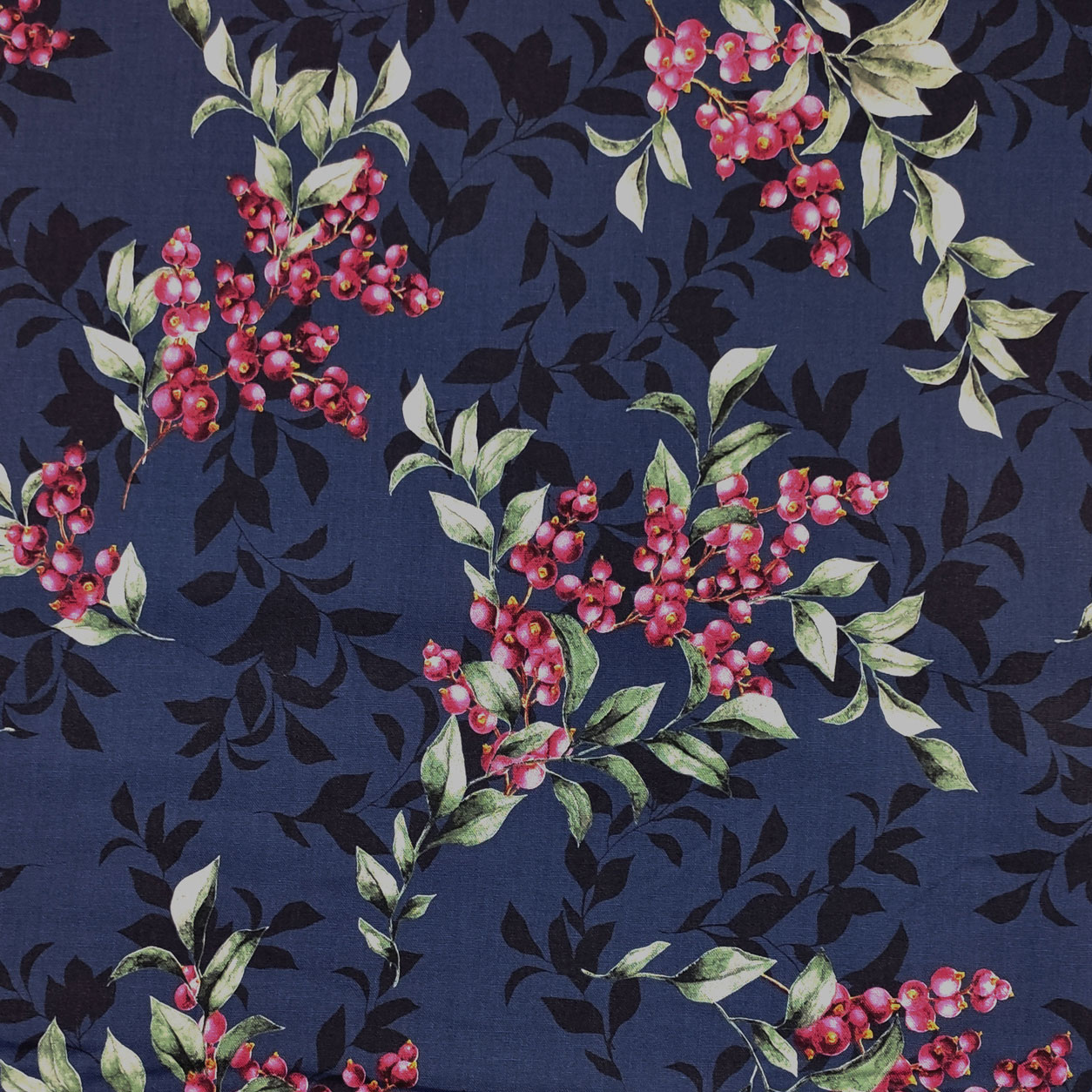Tissu à découper Gutermann Feuilles et groseilles Bleu foncé 50x145 cm Image