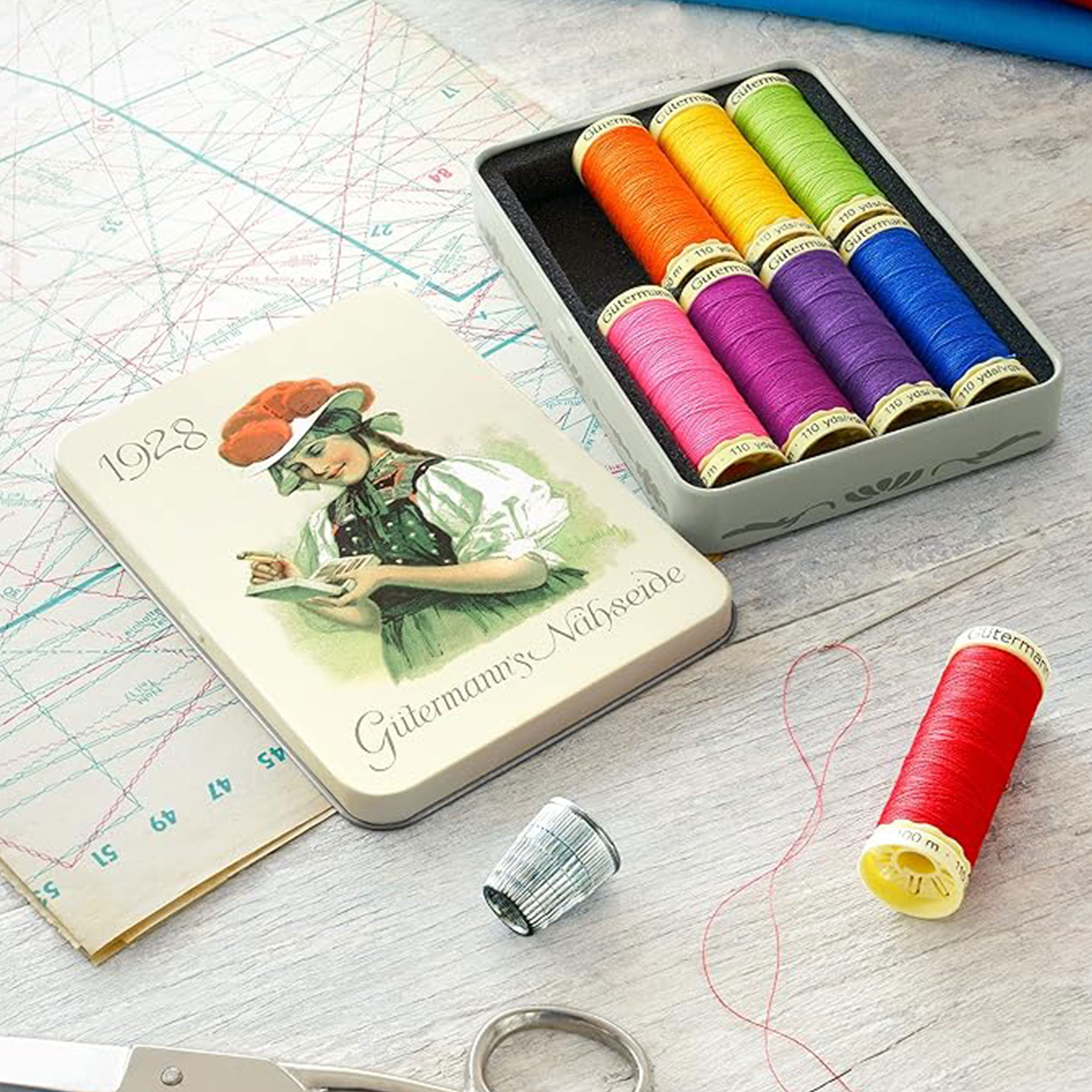 Gutermann Box Nostalgia 1928 Couture 100 m