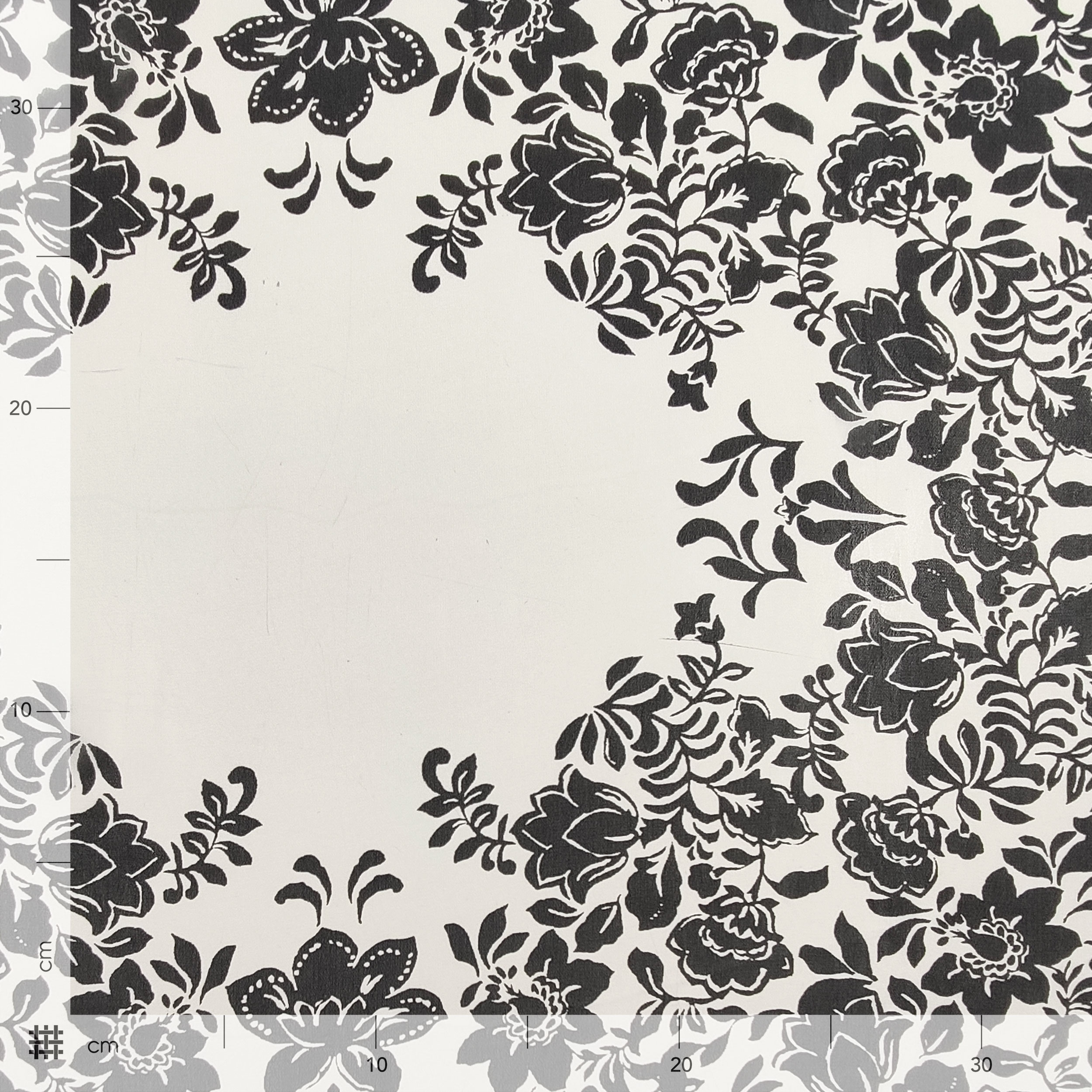 Chiffon Viscose Soie Fantaisie Blanc Noir Panneaux 145x60 cm