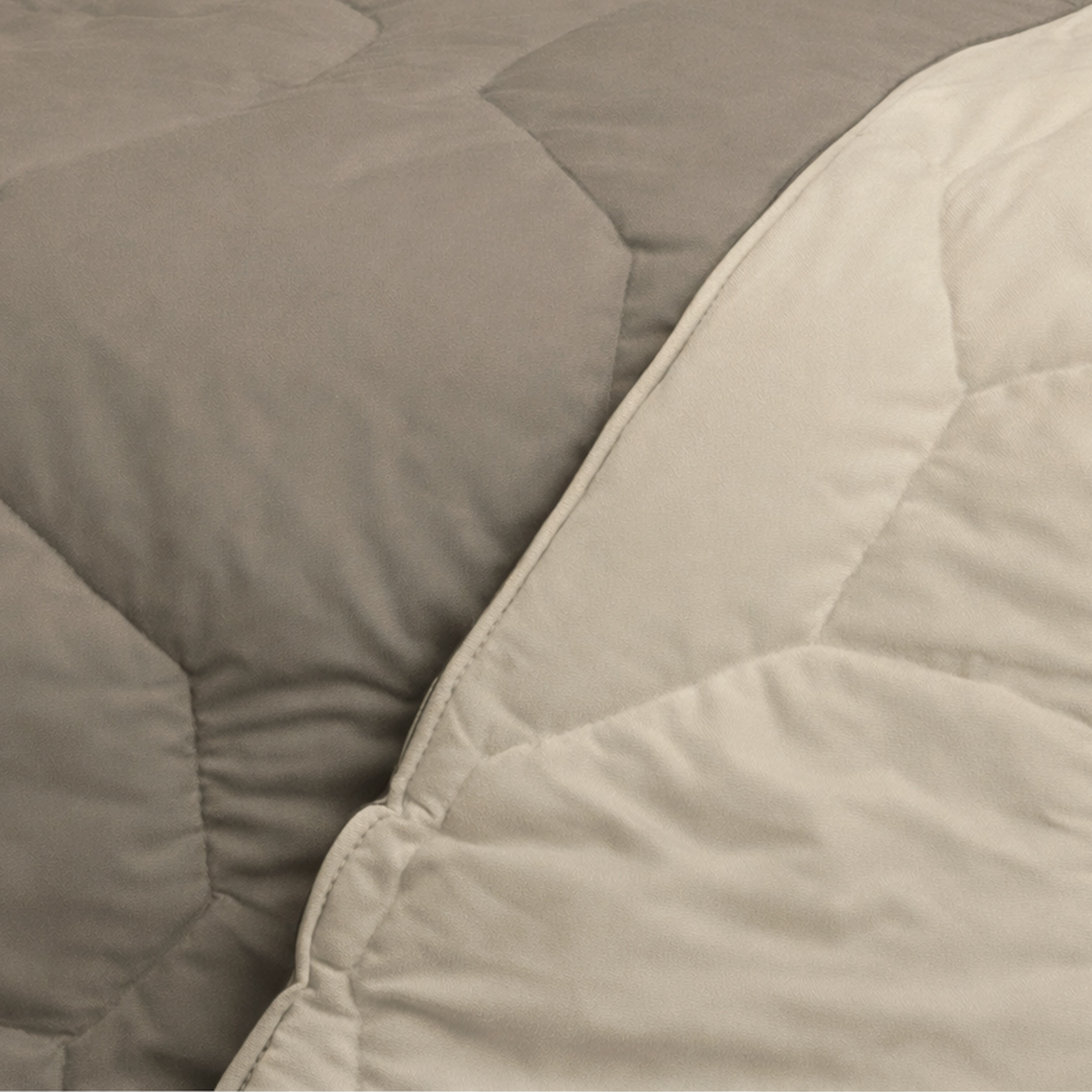 Tortora Two-Tone Heavy Quilted Square and Half Square Image