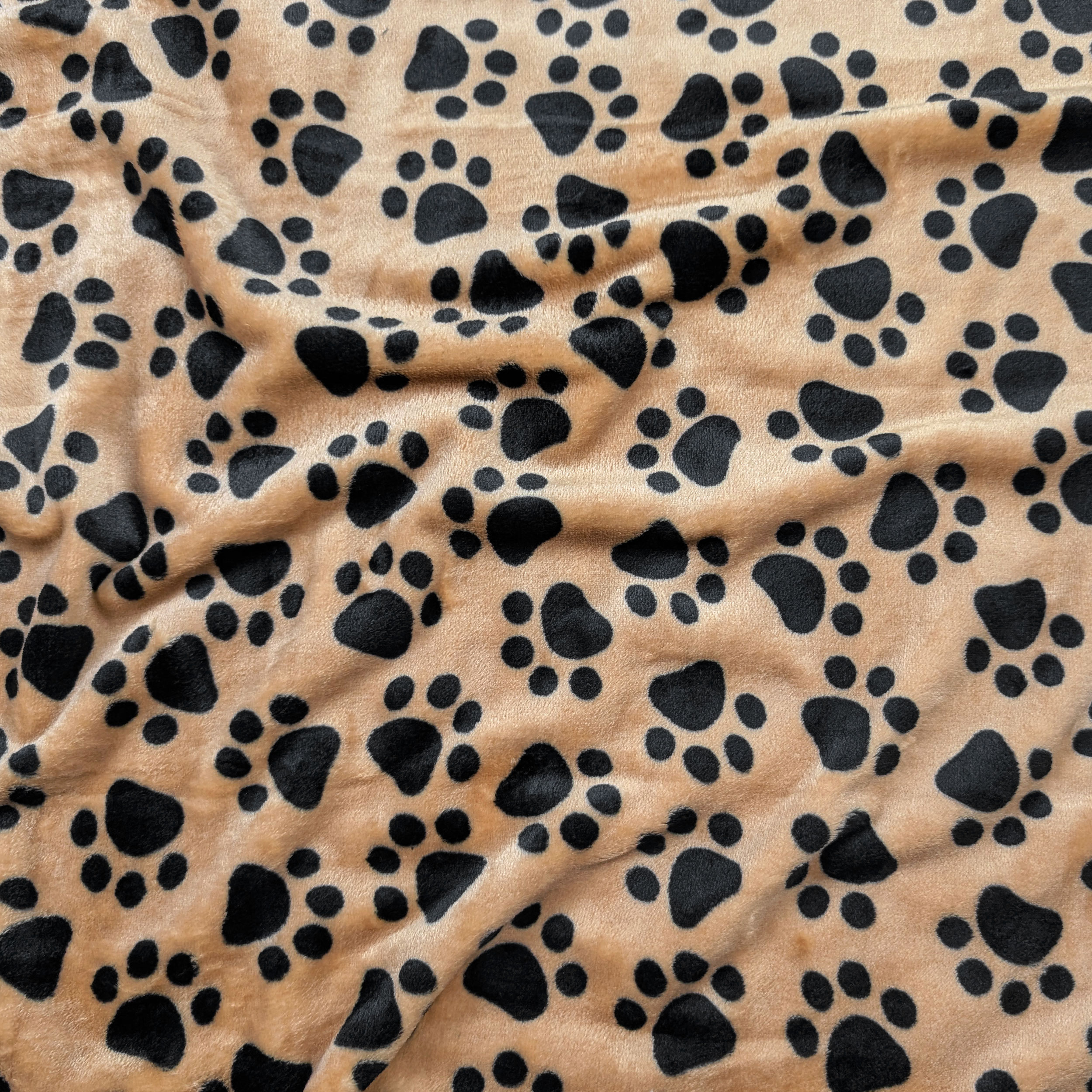 Cashmere Hand Fleece Black Biscuit Background Image