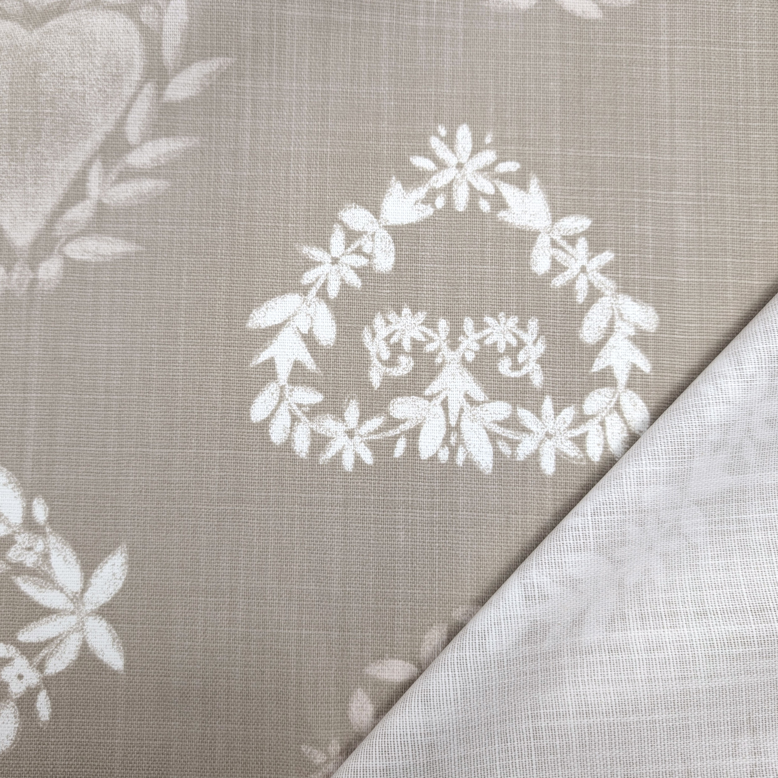 Cotton Linen Furnishing Flowers and Hearts Shabby Image