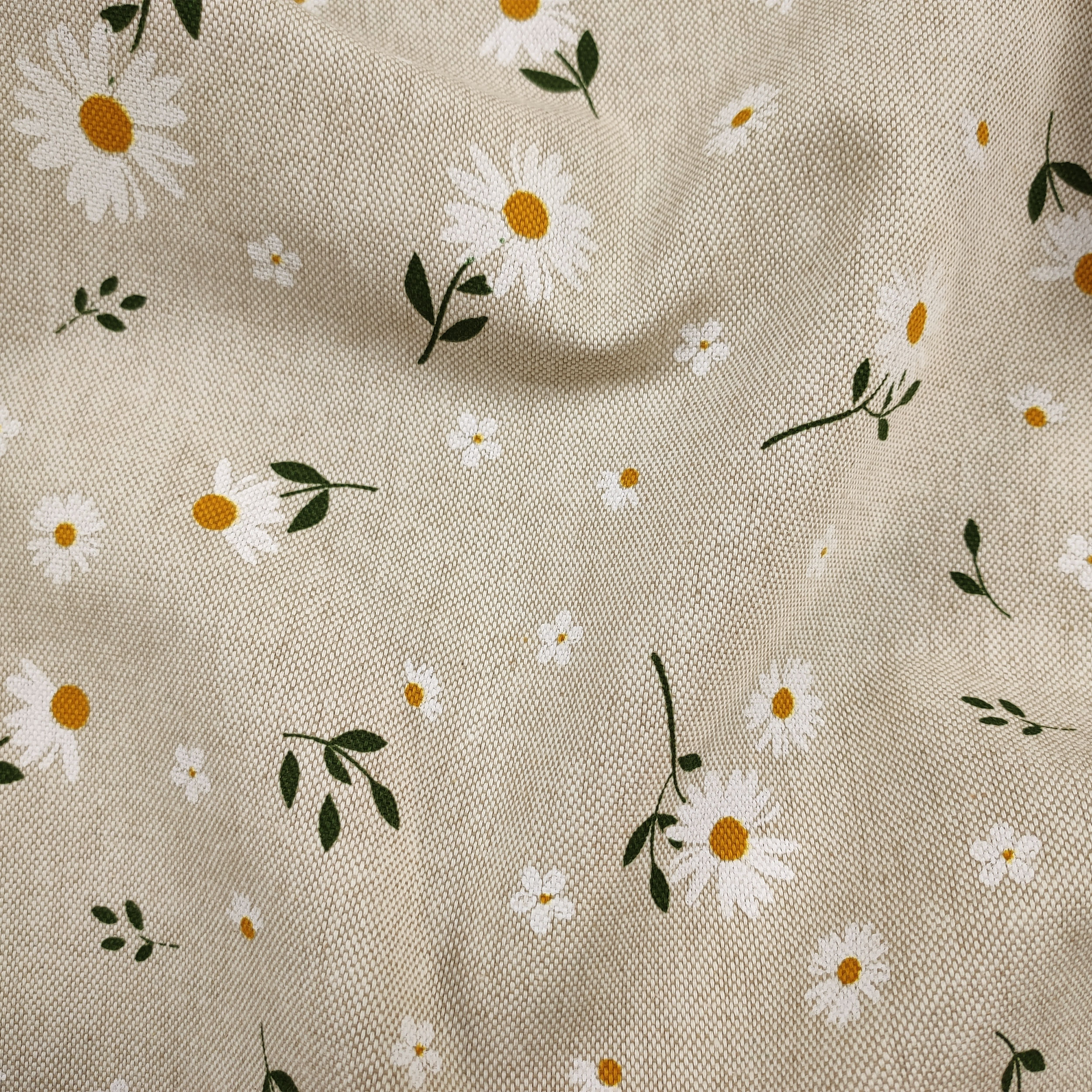 Drapierte Tischdecke Gänseblümchen