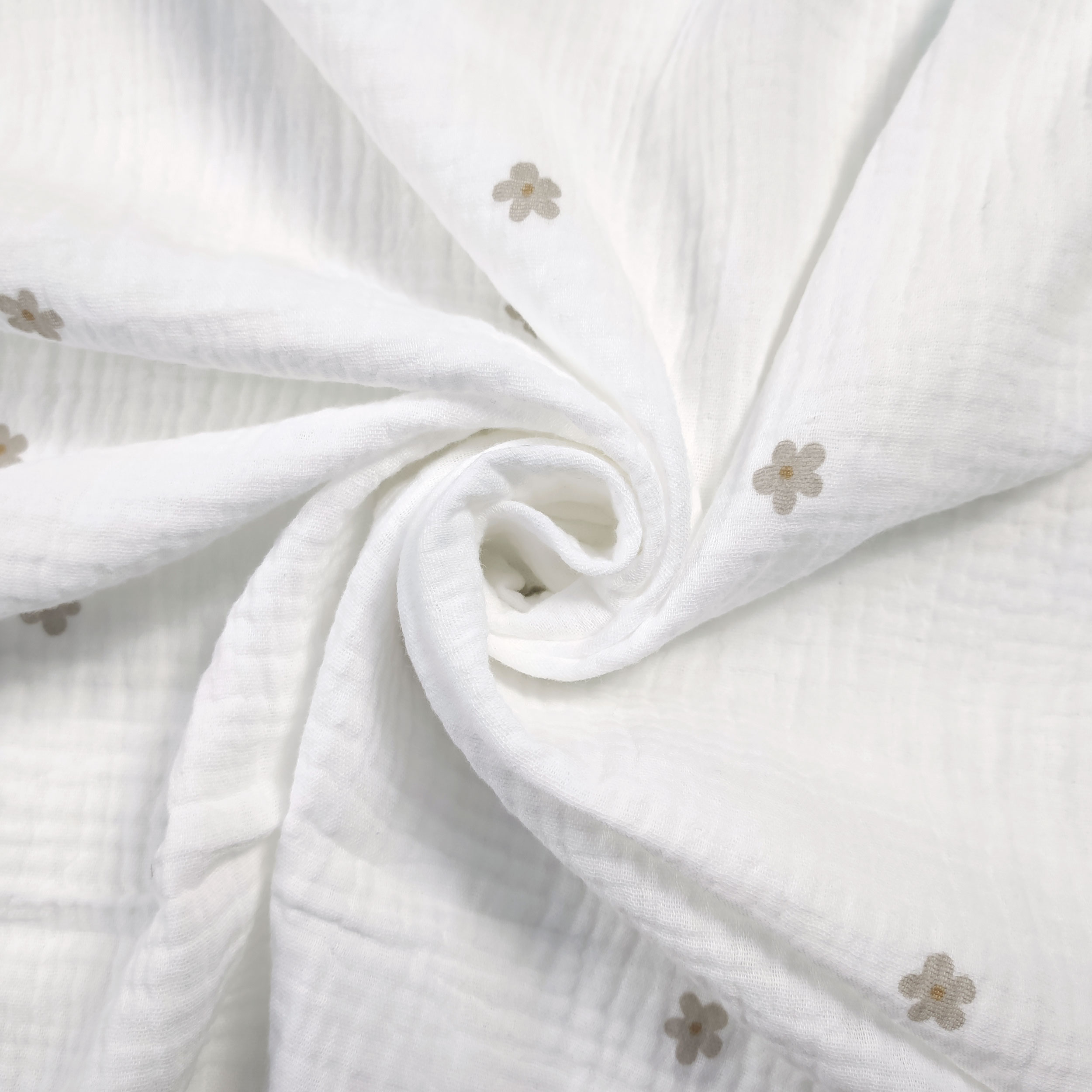 Cotton muslin with little flowers Beige Image