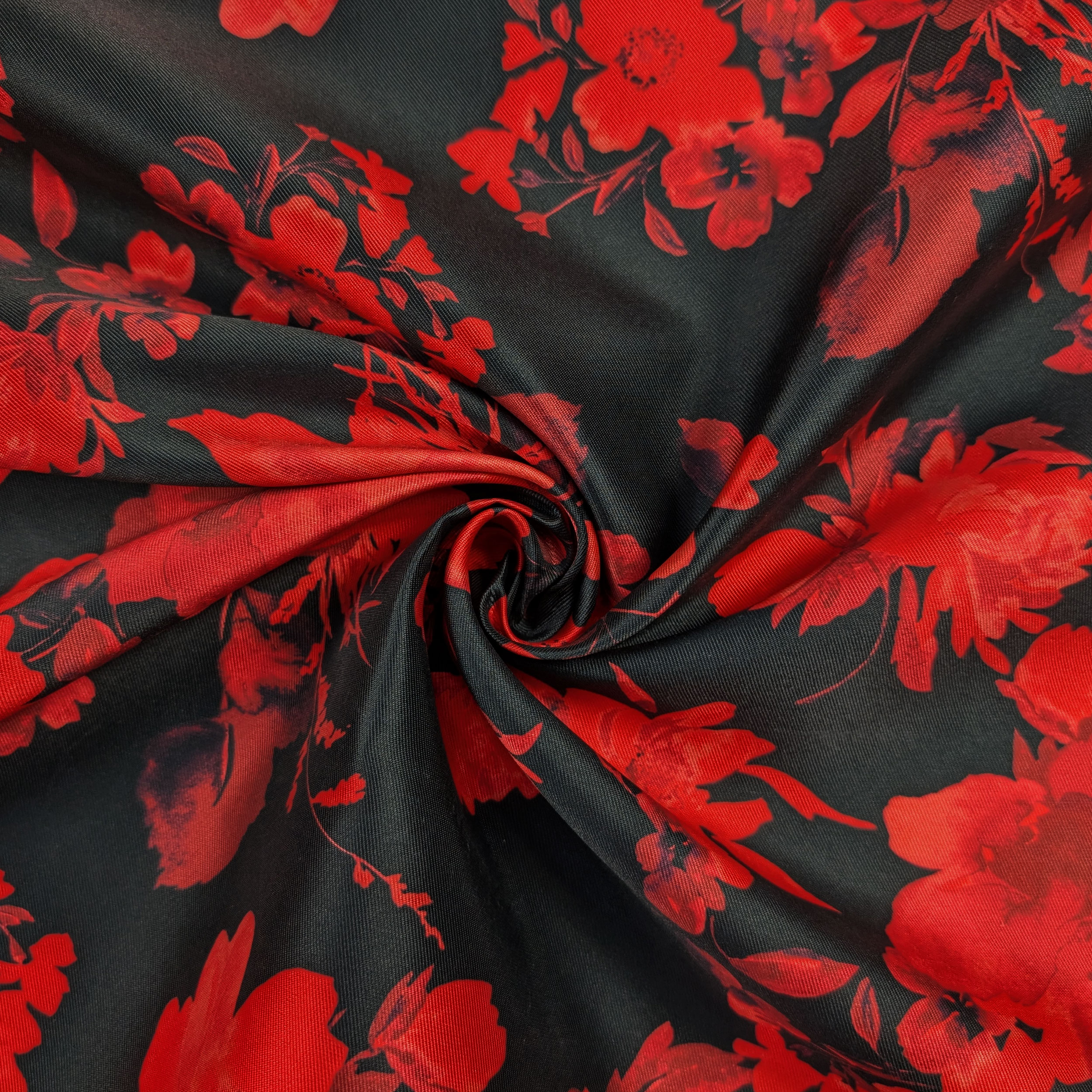 Mikado Italienische High Fashion Rote Blumen Image