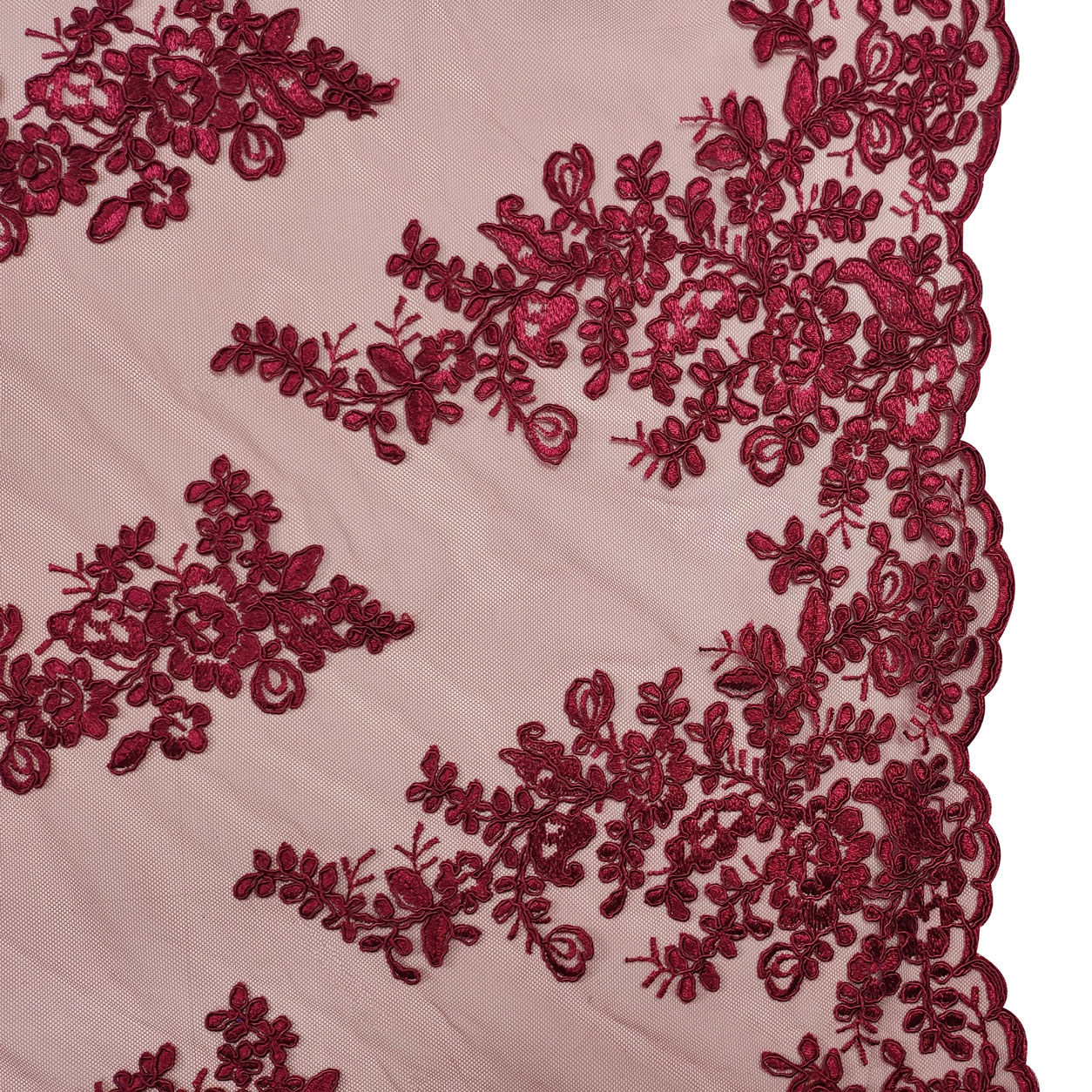 Dentelle brodée à double bord 2