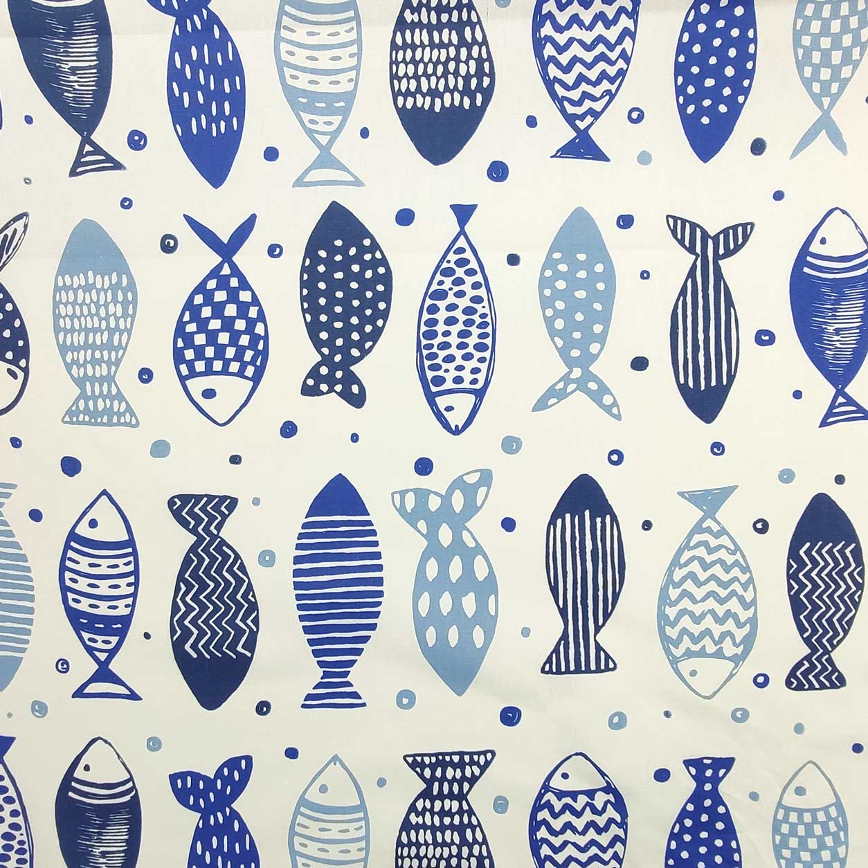 tovaglia-resinata-per-interni-ed-esterni-fantasia-pesci-blu_(1)