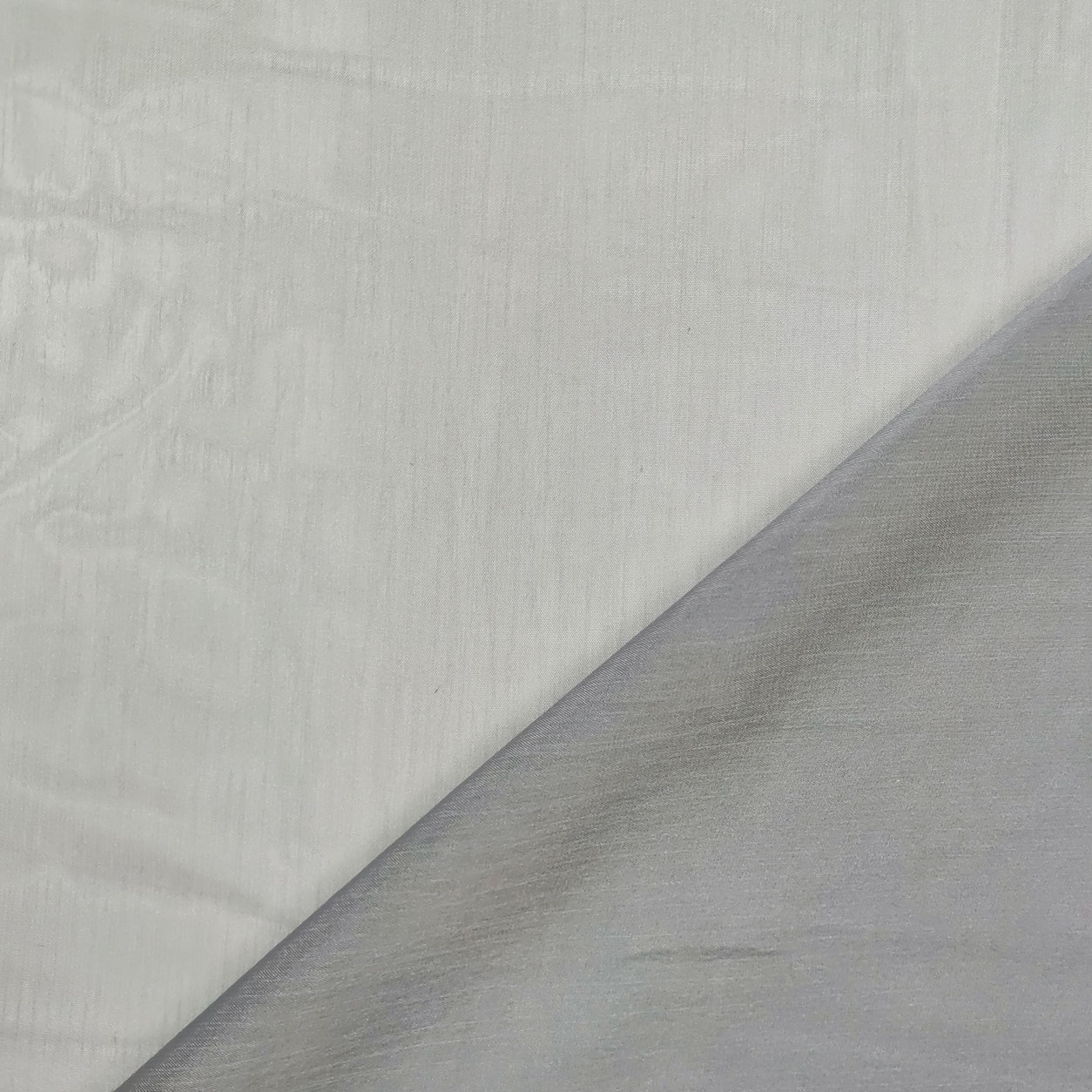 stoffa-voile-cangiante-grigio-chiaro