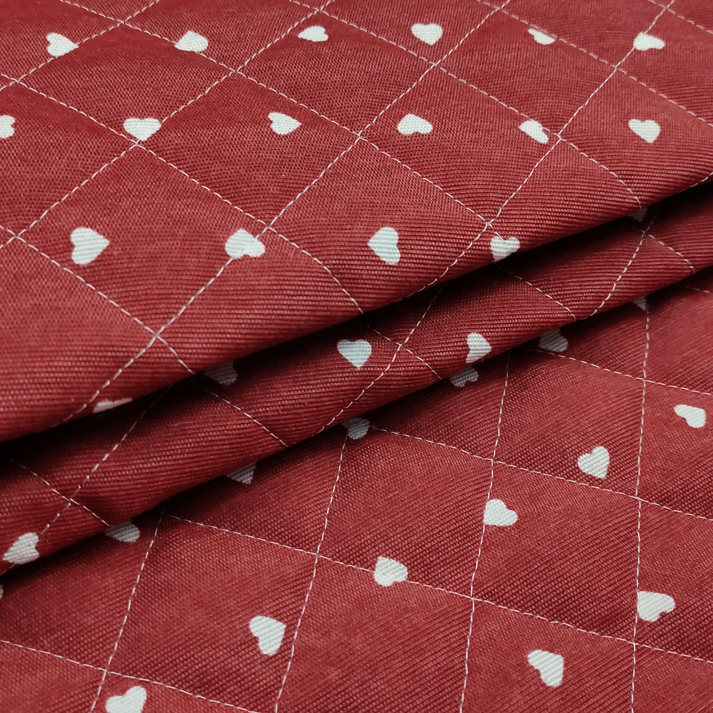 Quilted Cotton Mini White Hearts - Red Image