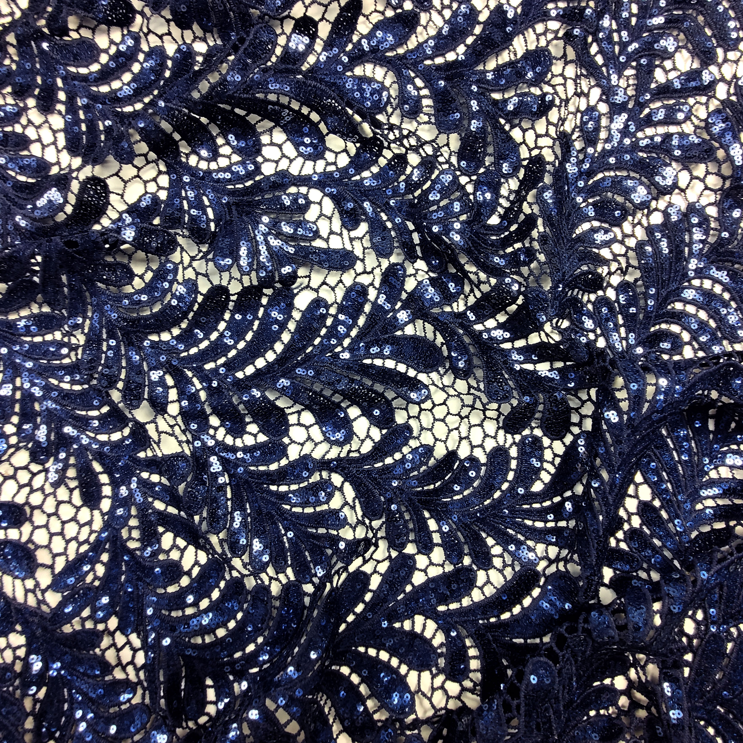 Macramé Double Scalloped Sequins Blue Image