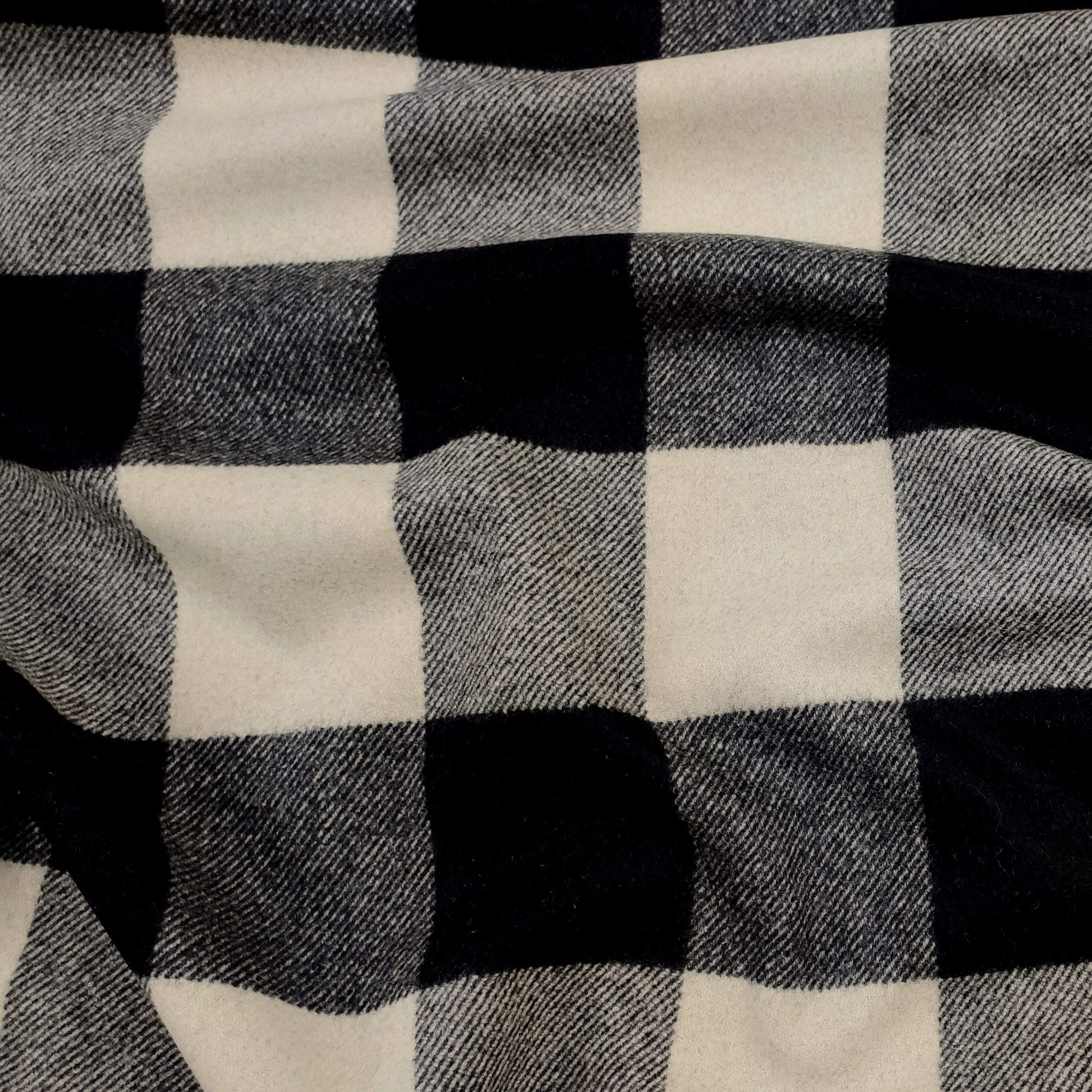 Tissu pour manteaux haute couture à carreaux crème et noirs