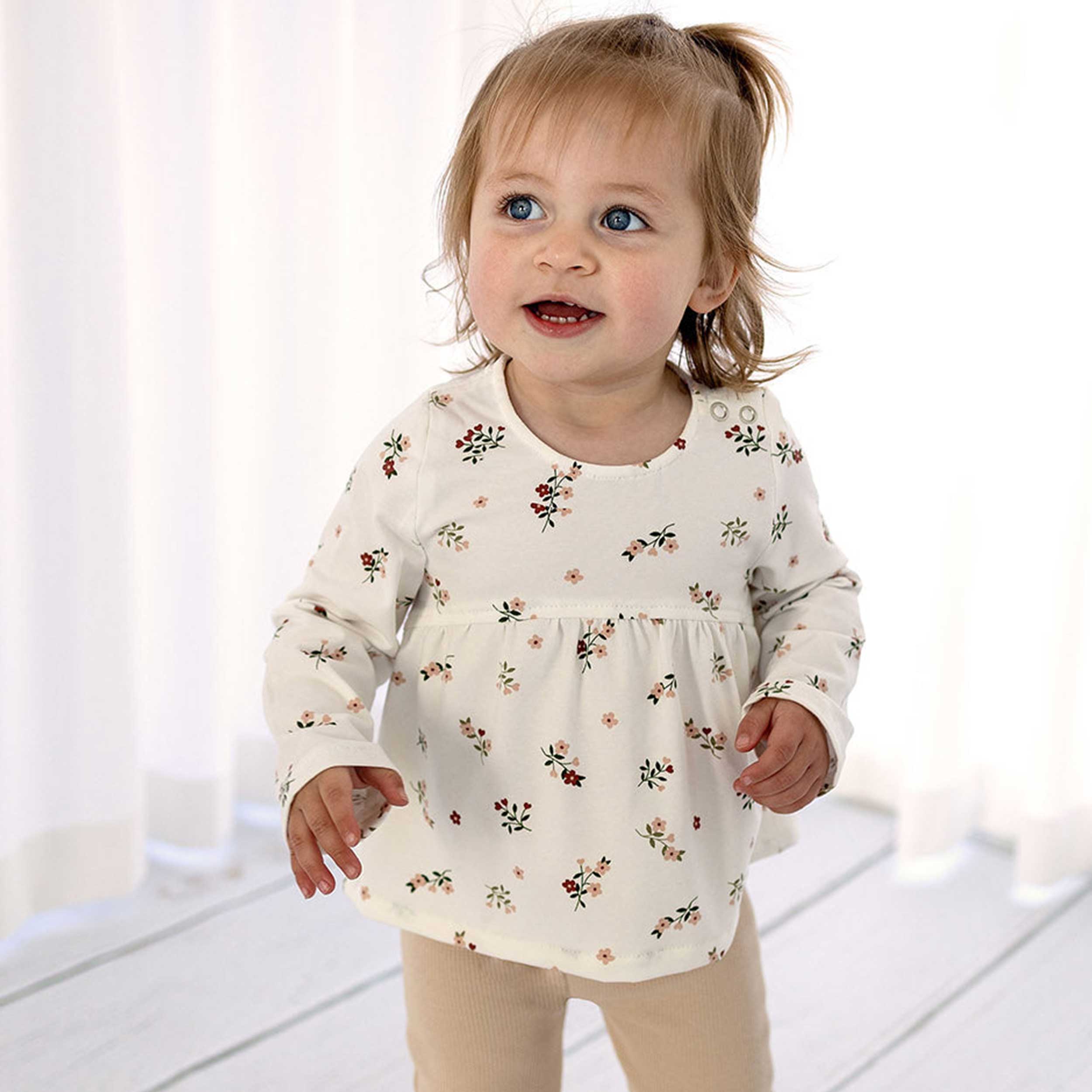 Jersey Cotton Jersey Small Coloured Flowers Image