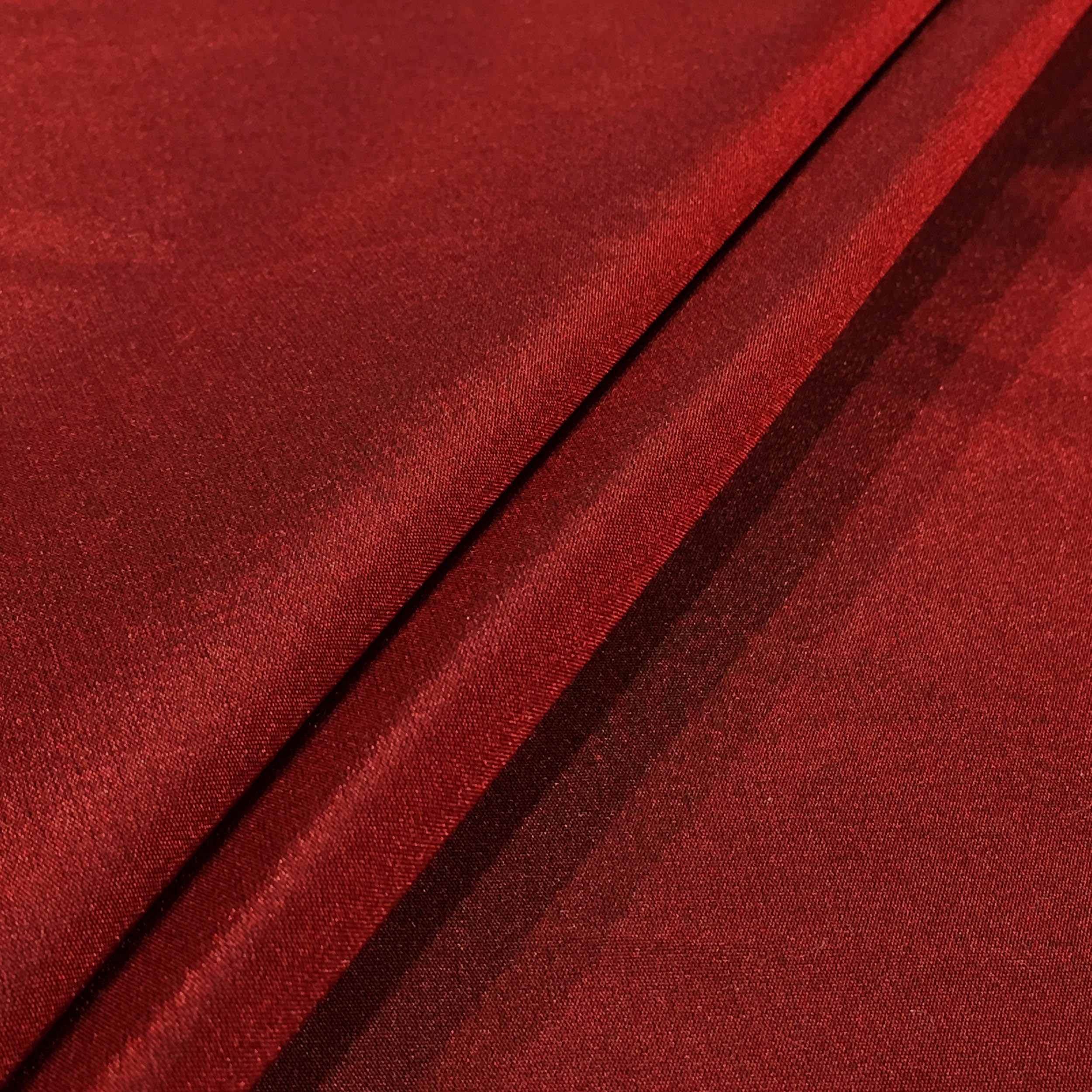 Découpe de taffetas lisse pour rideaux Bordeaux 100x150 cm Image