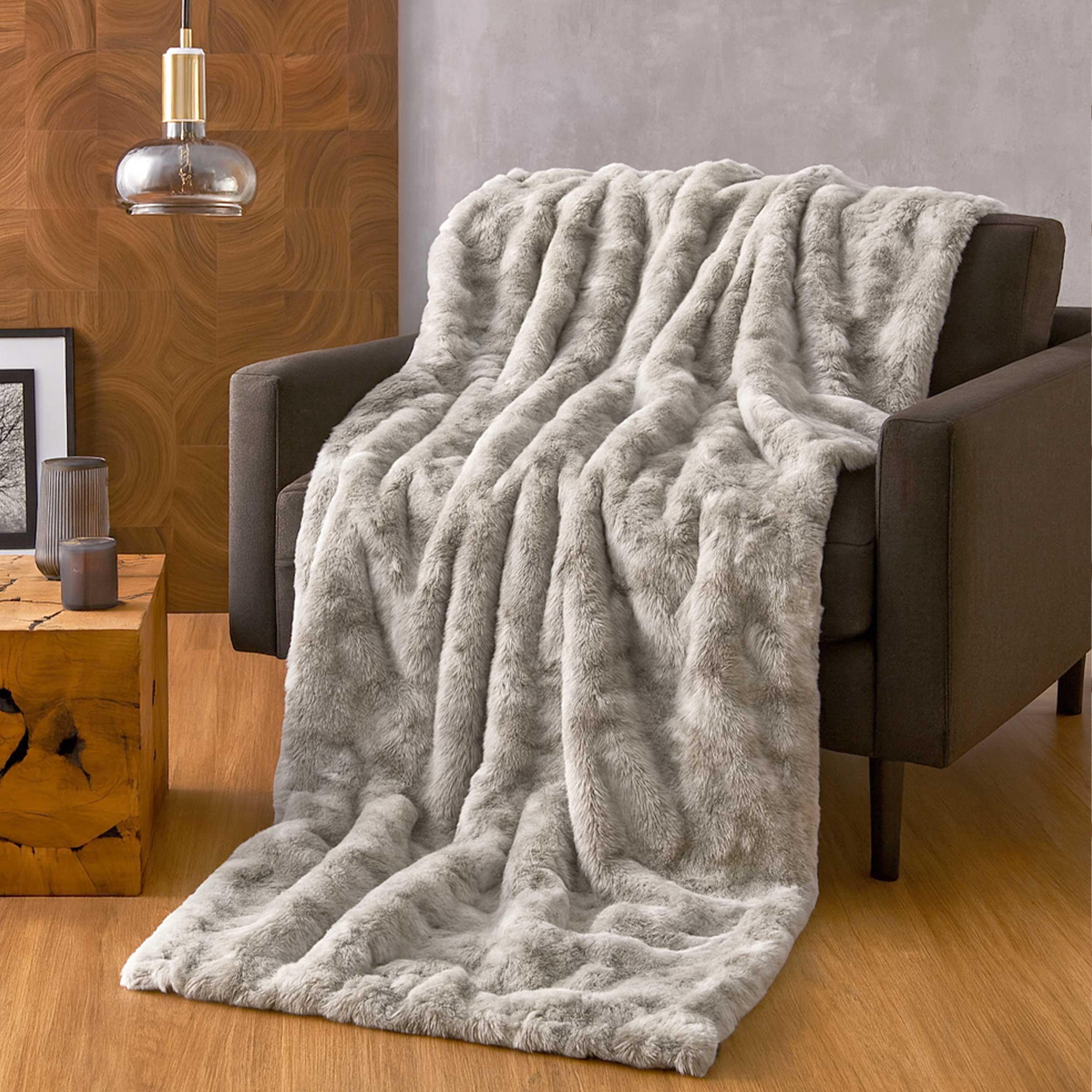 Fur St. Moritz Pearl Image