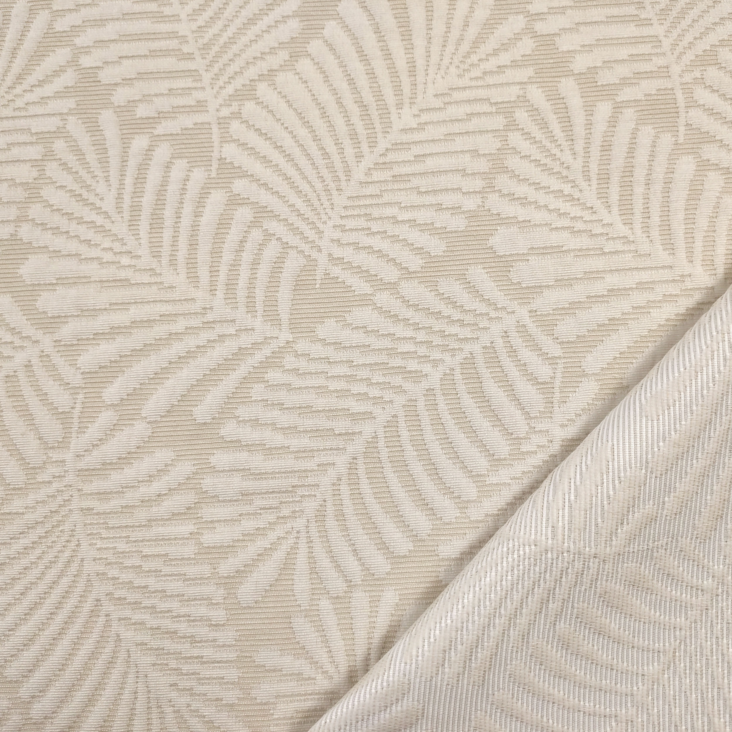 Colcha Jacquard Matelassè Hojas Beige