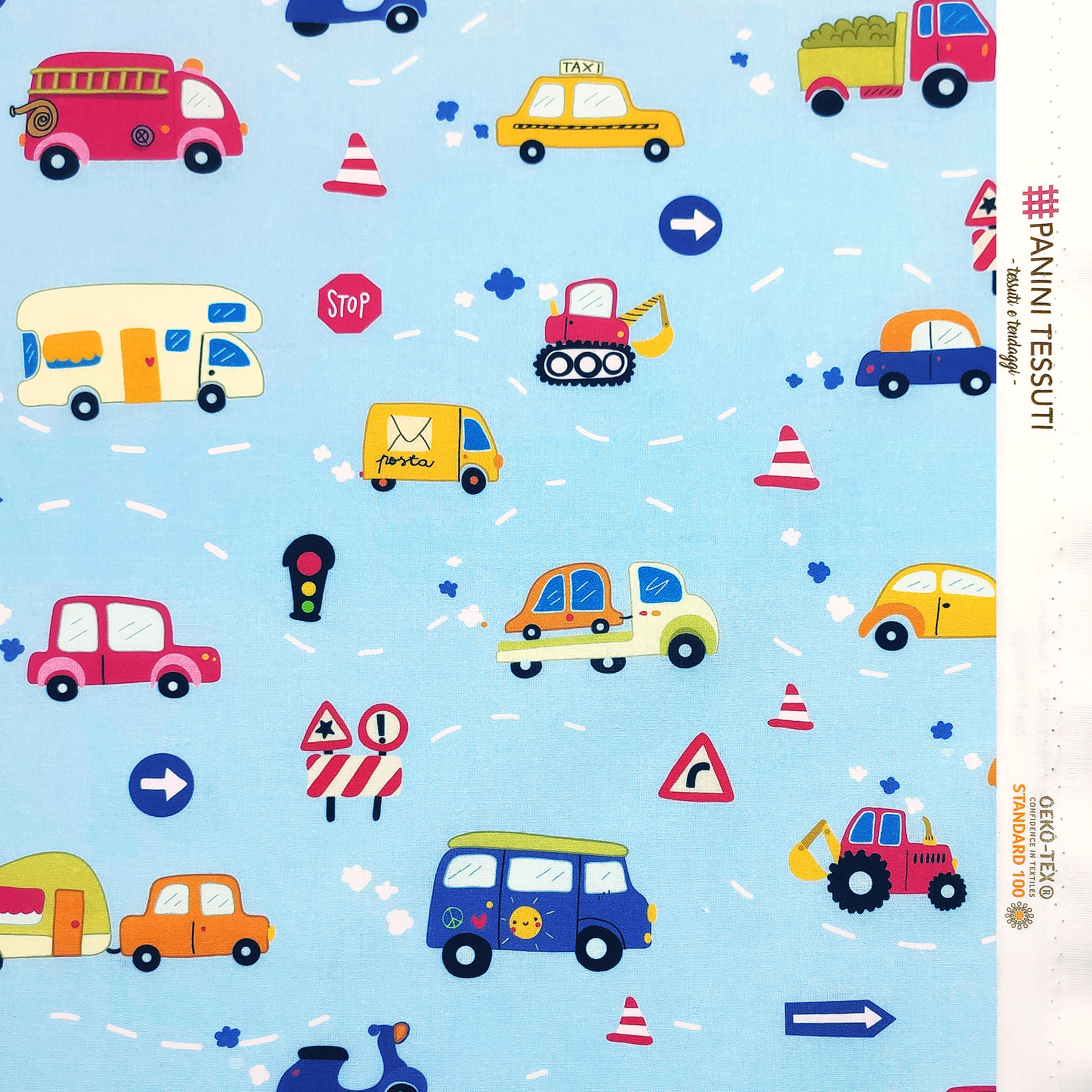 Découpe de coton Big Cars Fond bleu clair - Panini Fabrics 50x150 cm Image