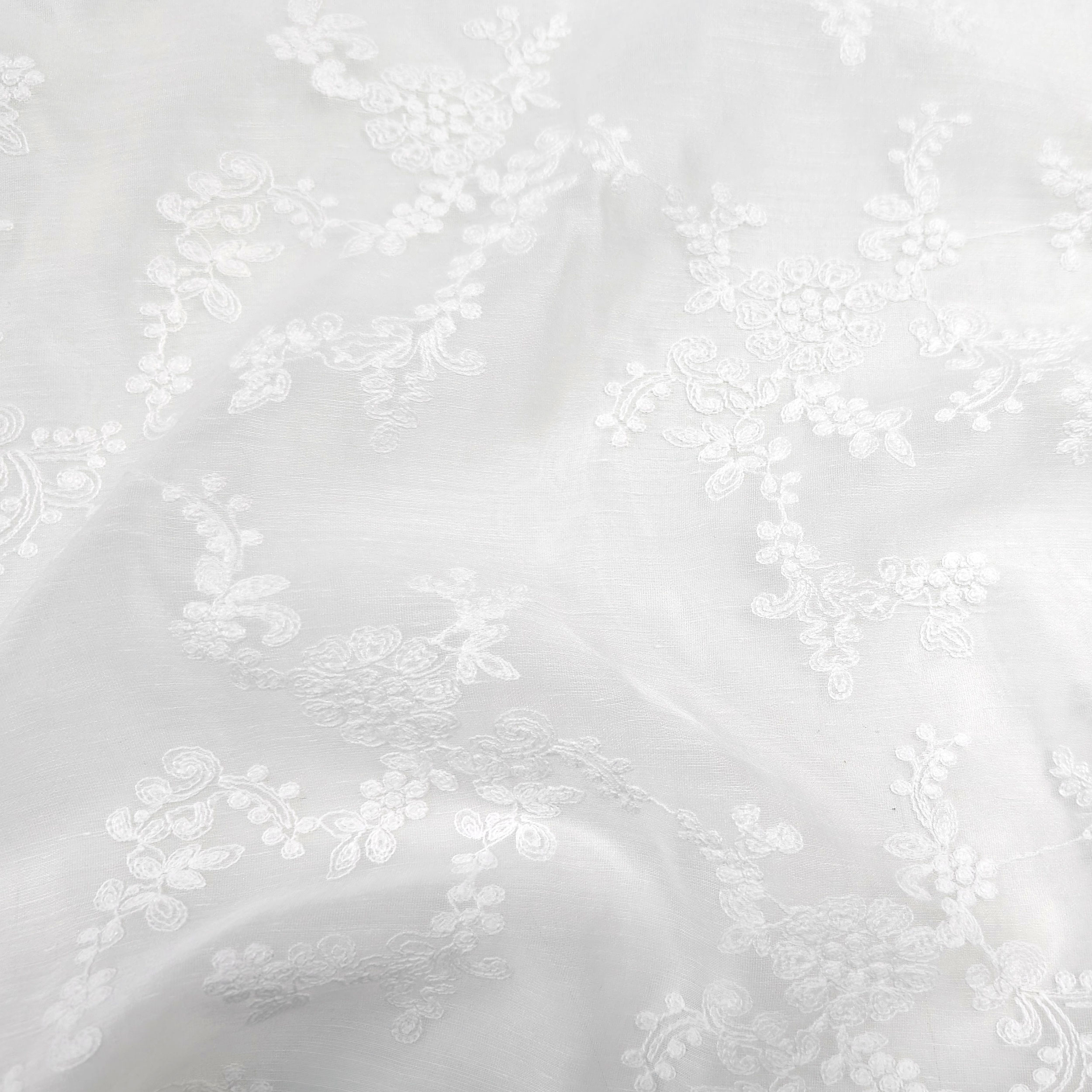 Embroidered Muslin White Flowers Image