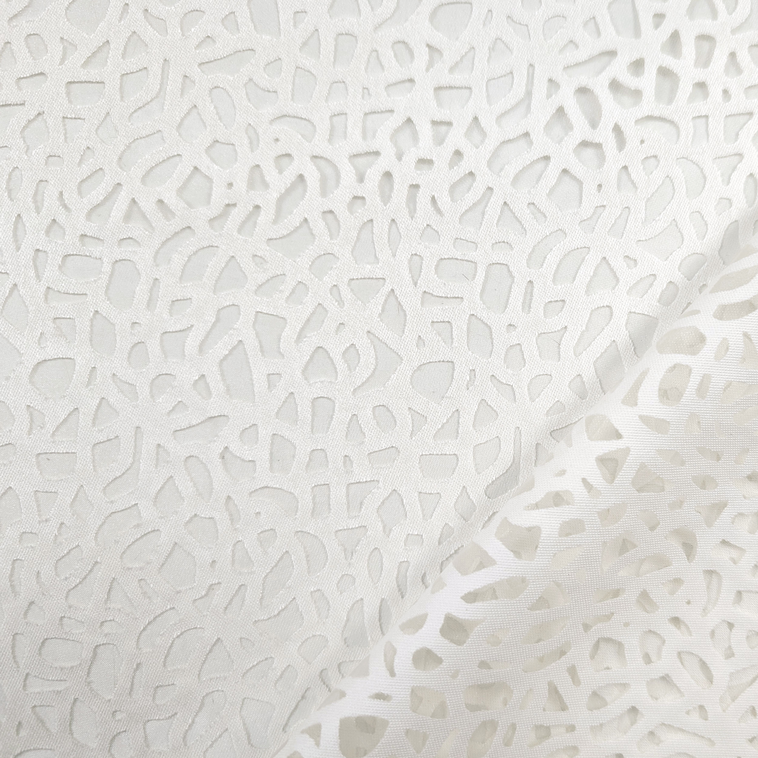 Cosmos Devorè curtain fabric Image
