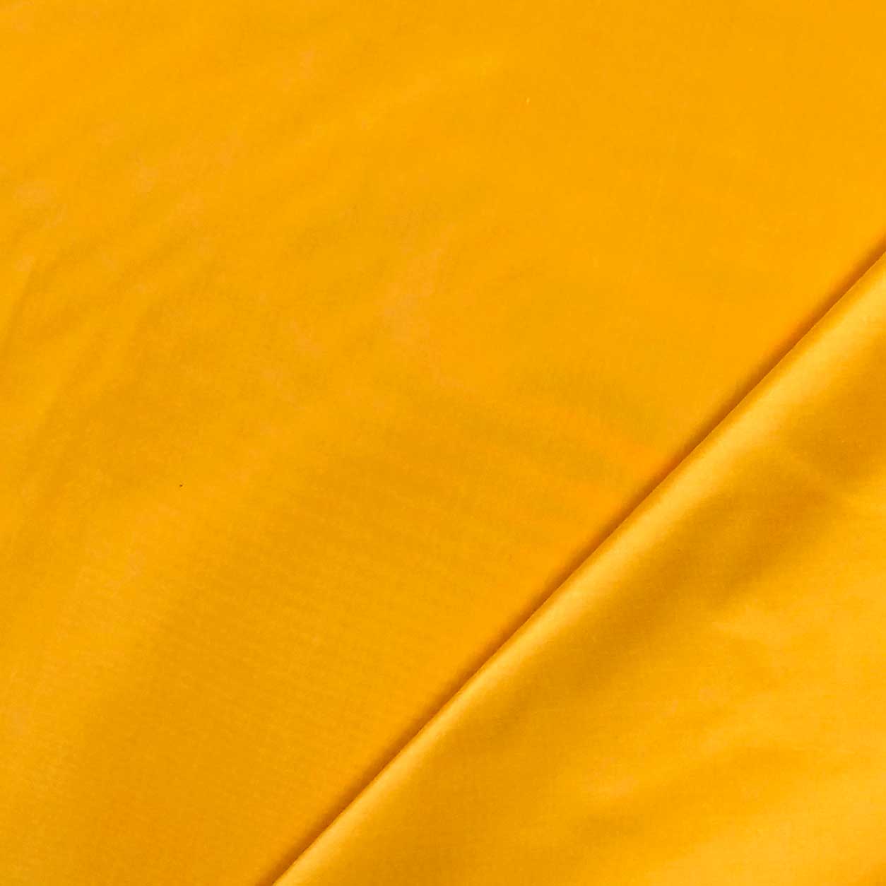Curtain Taffeta Image