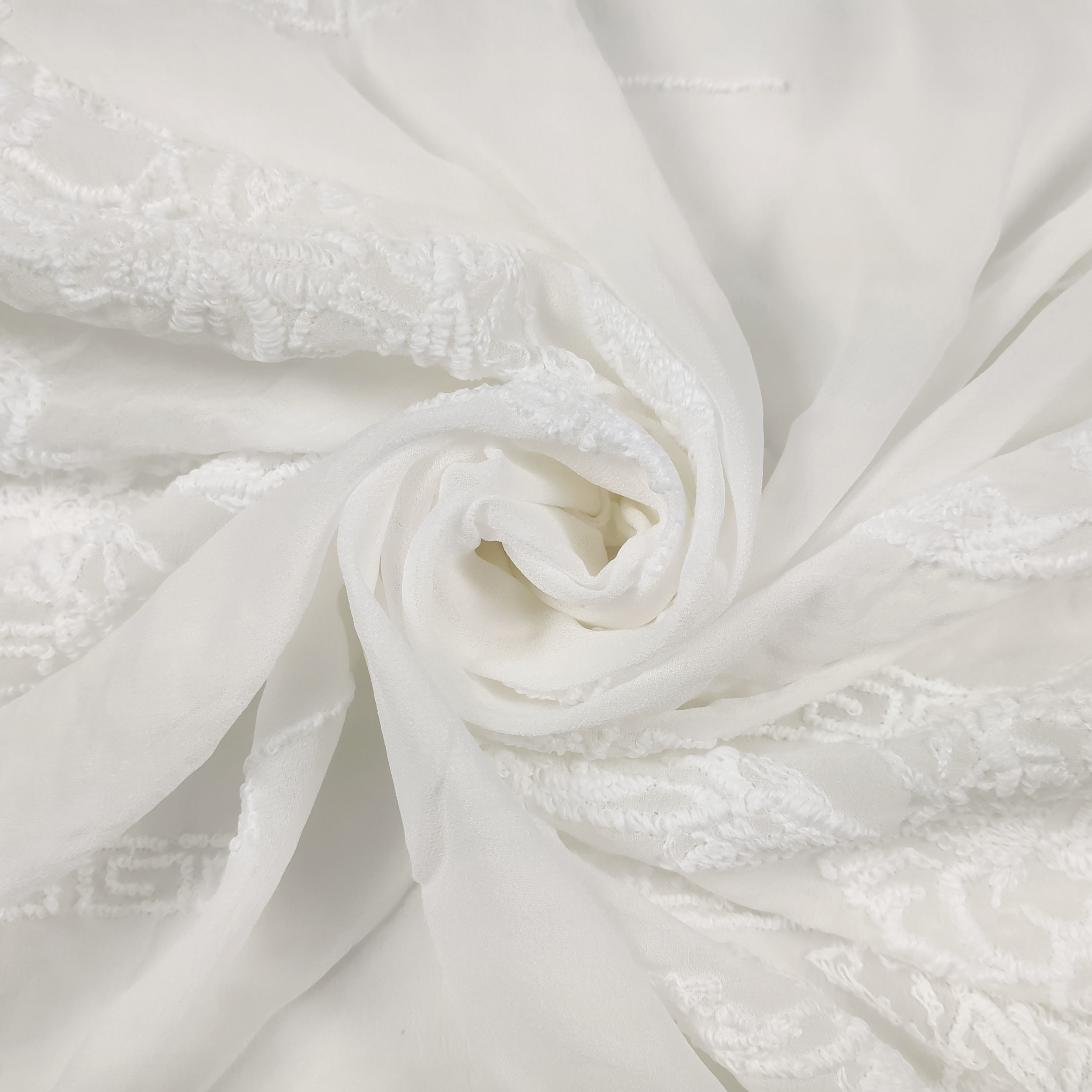 Tissu de mousseline brodée Double feston blanc