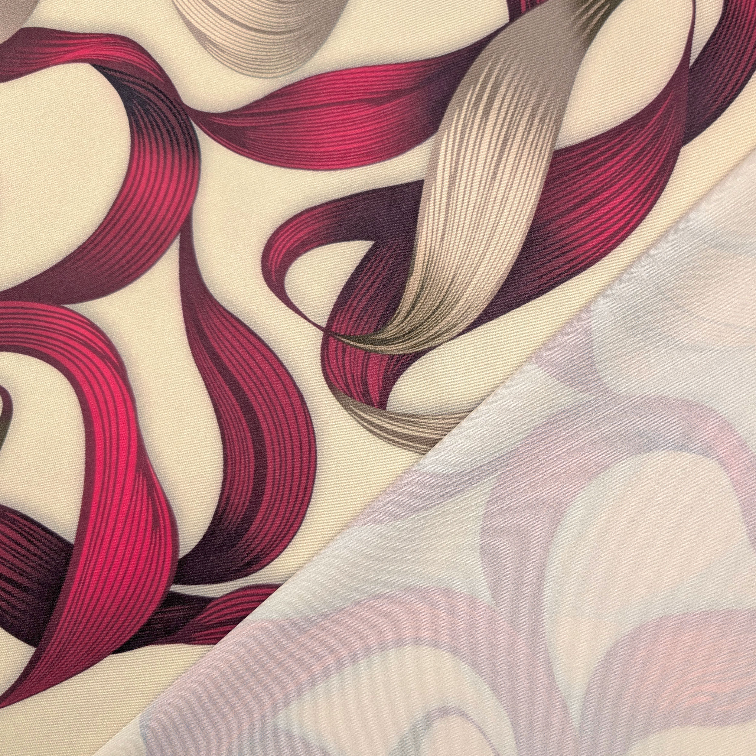 Ensemble de satin Haute Mode Abstract Fantasy Fuxia Image