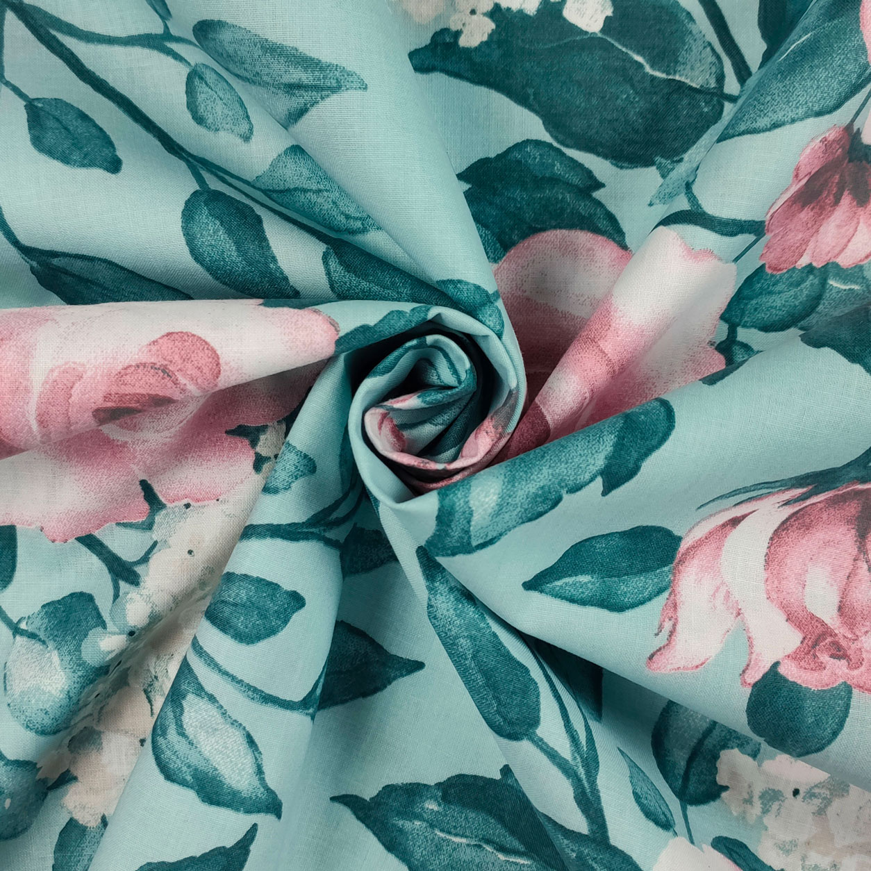 Tessuto di Cotone Fantasia di Rose e Ortensie