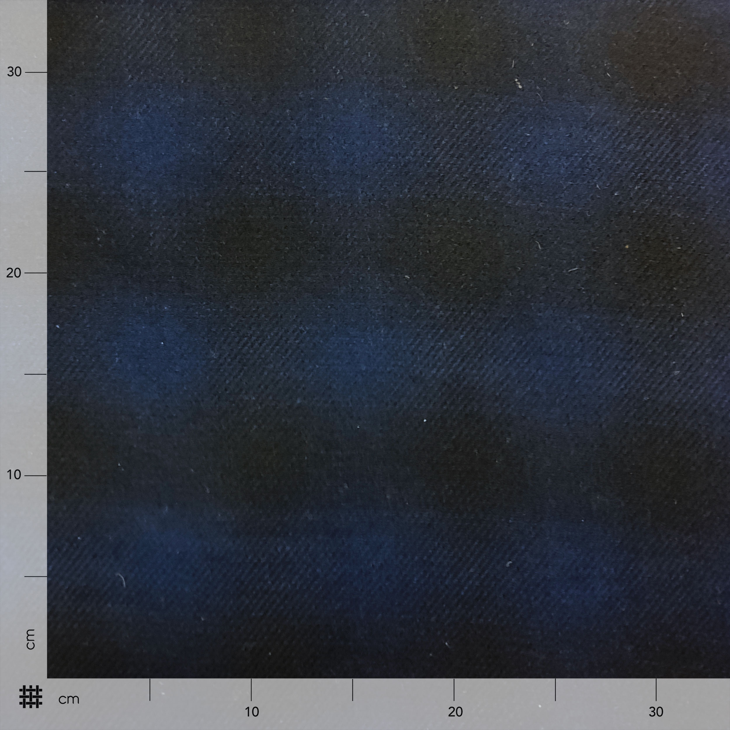 Bleu écossais Tons noirs nuancés