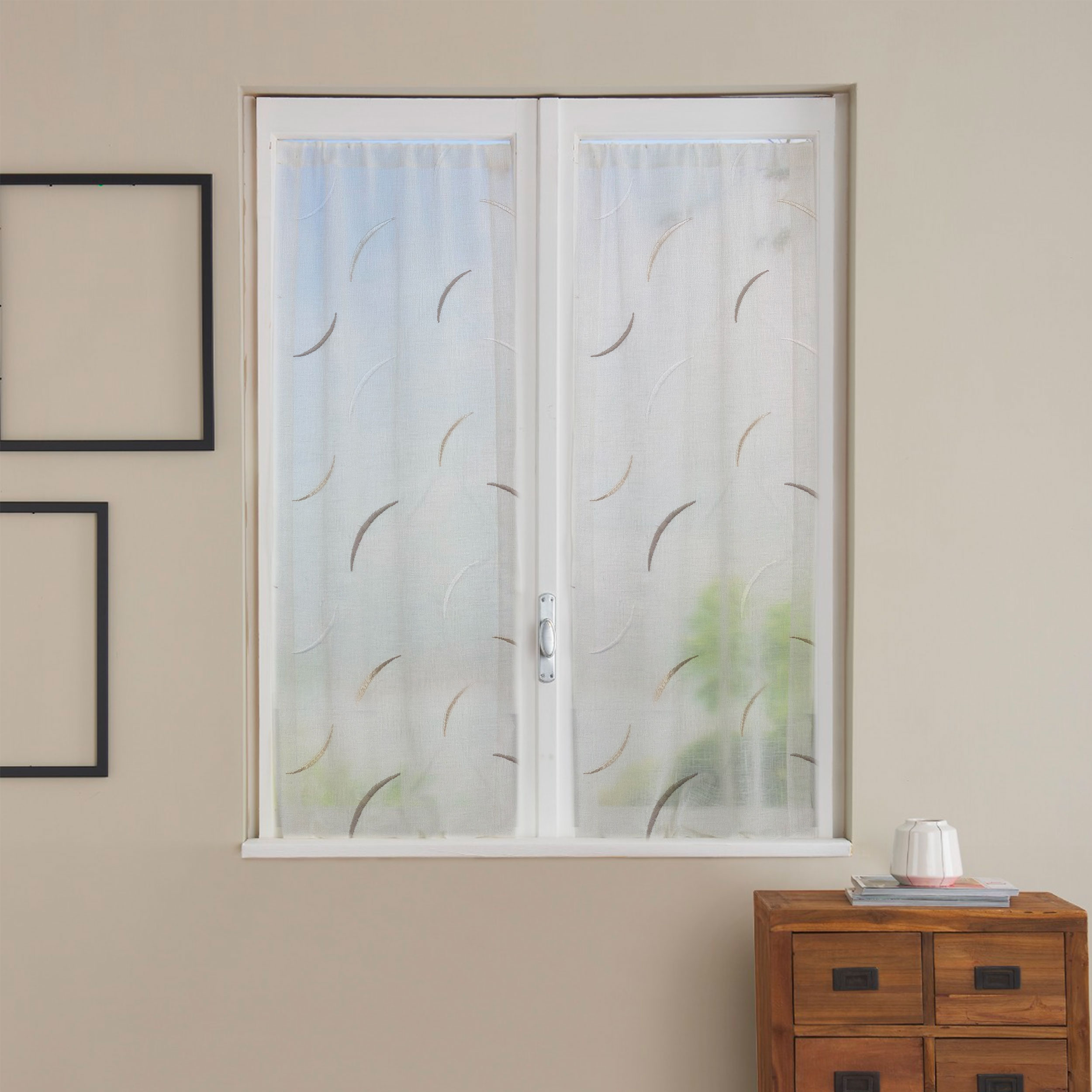 Curtain Fabric Embroidered Turtledove Image