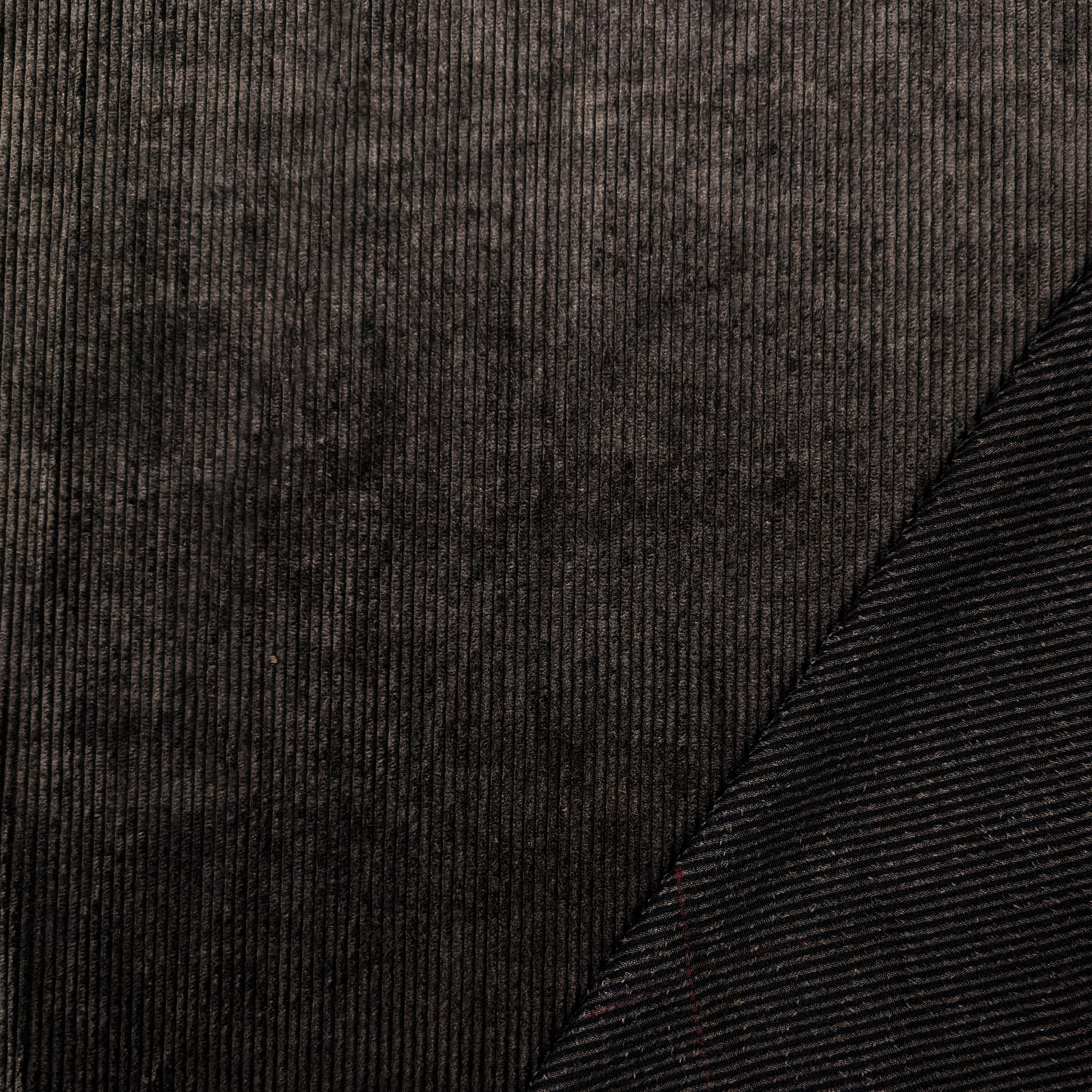 Dressmaking Ribbed Velvet Image