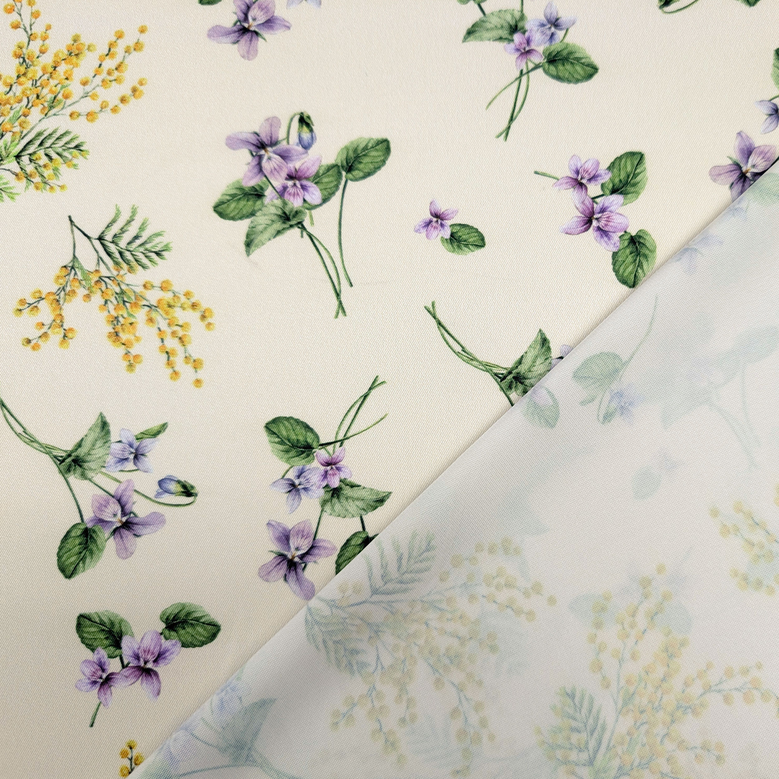 Twill Fashion Flowers Cream Background Image