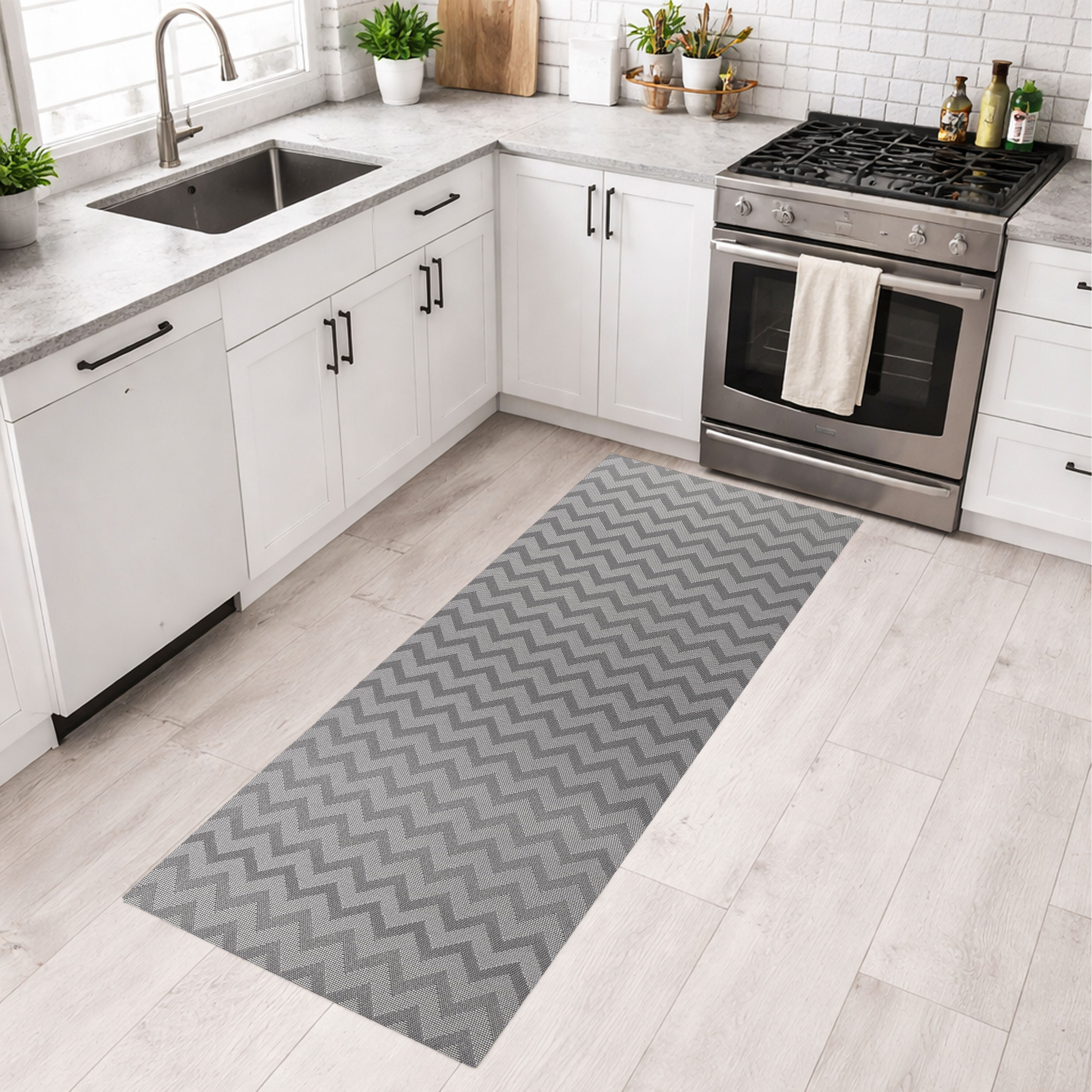 Zig Zag striped kitchen towel Grey Tones Image